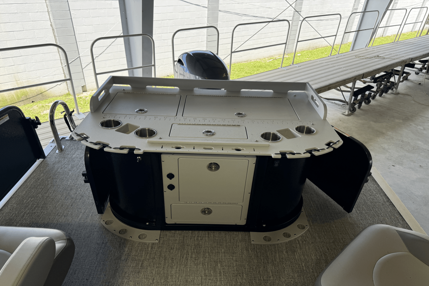 Slide: The Image of Premier 230 Sunsation 2025 - 4