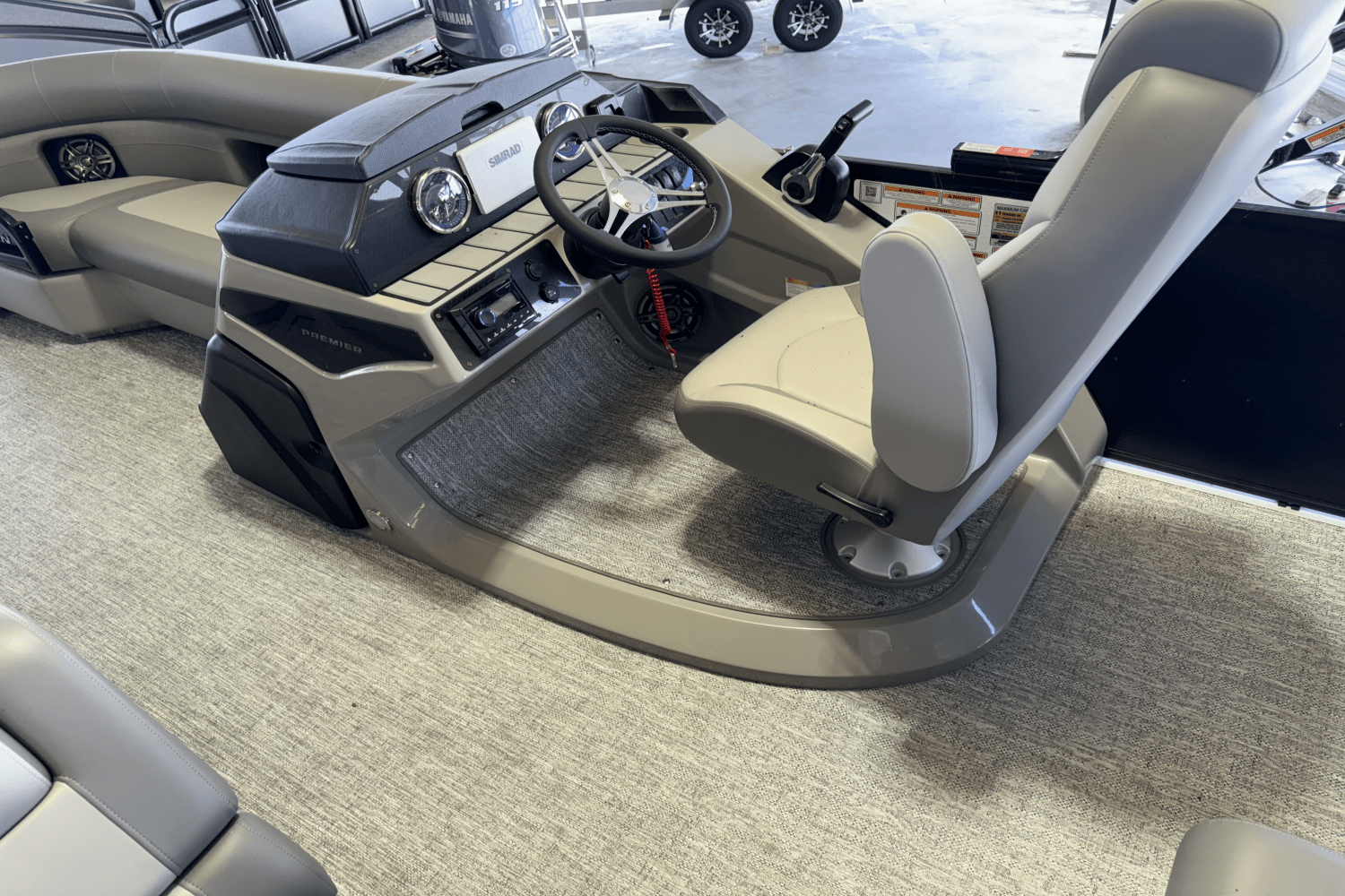 Slide: The Image of Premier 230 Sunsation 2025 - 7