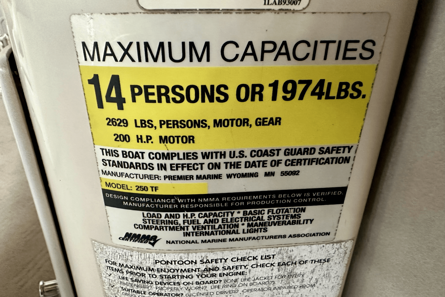 Slide: The Image of Premier 250 ESCAPADE 2004 - 9