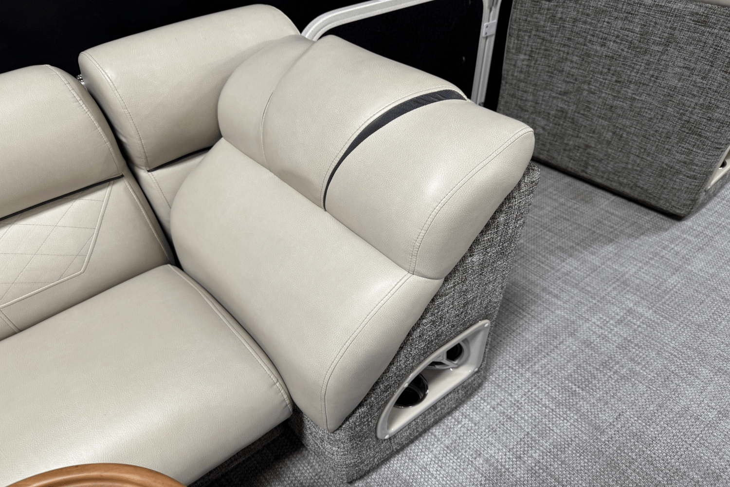 Slide: The Image of Premier 250 GRAND MAJESTIC 2017 - 34