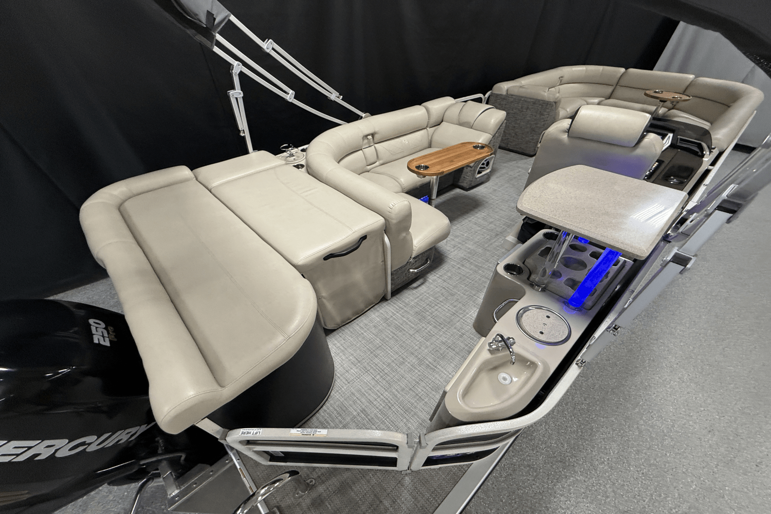 Slide: The Image of Premier 250 GRAND MAJESTIC 2017 - 9