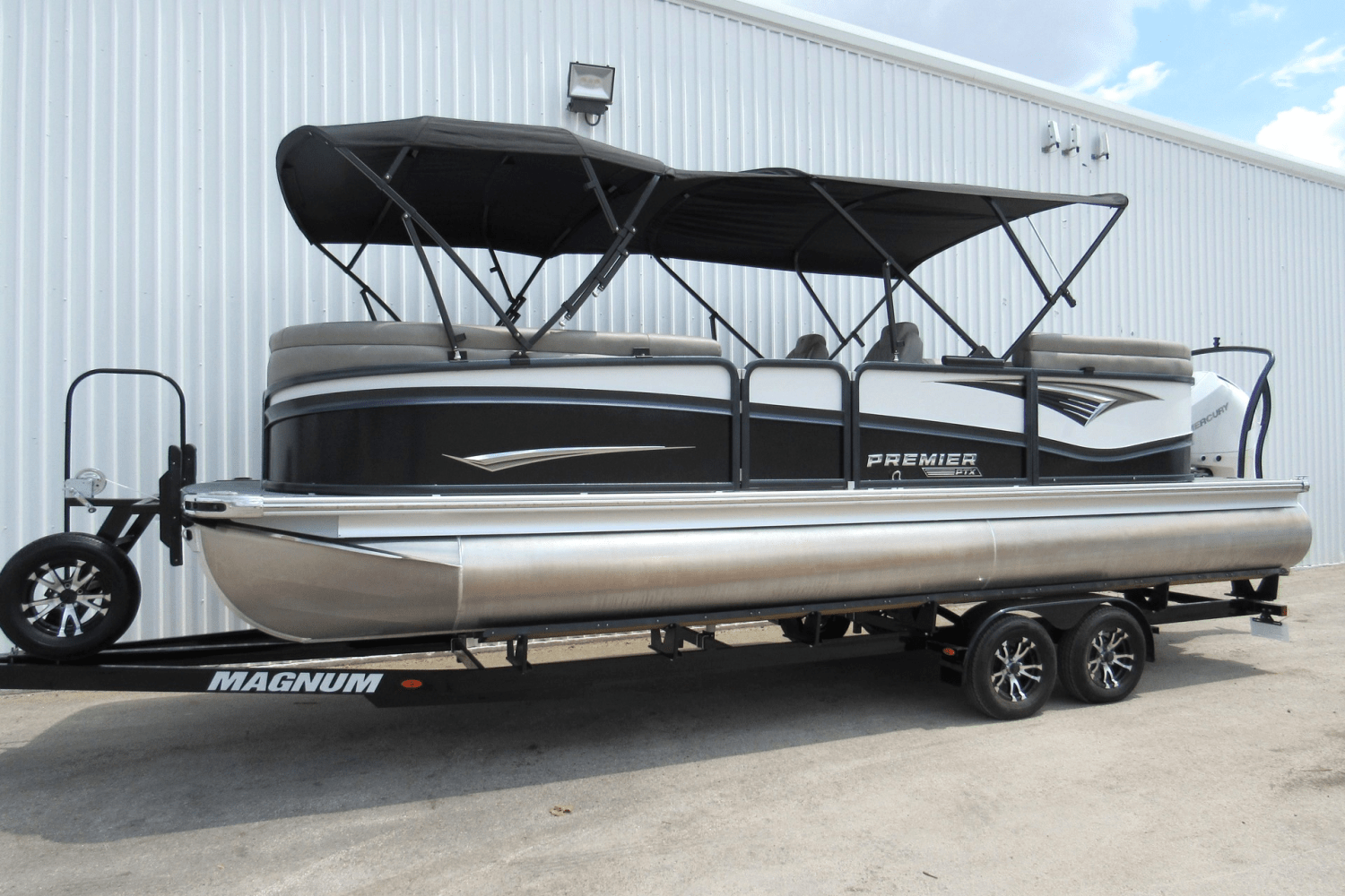 Slide: The Image of Premier 250 Intrigue 2023 - 1