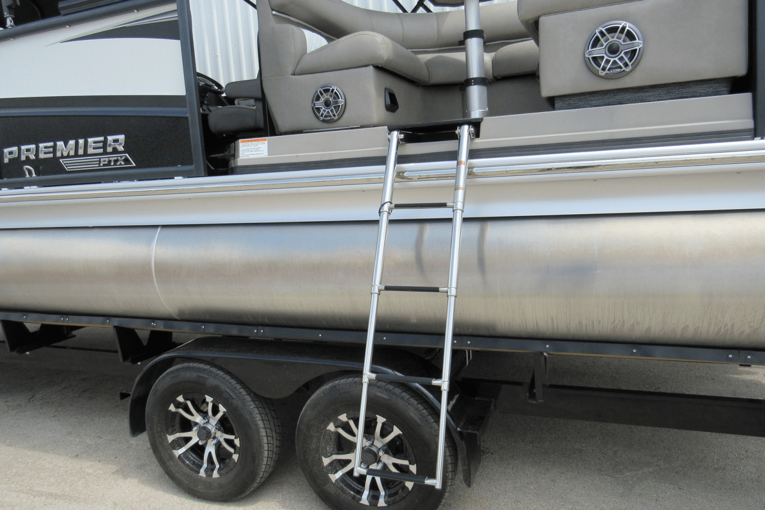 Slide: The Image of Premier 250 Intrigue 2023 - 10