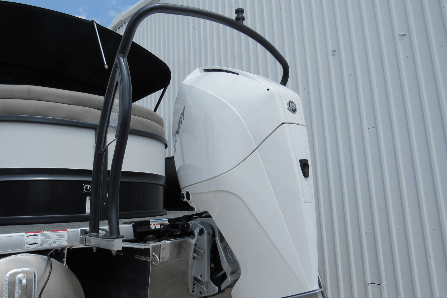 Slide: The Image of Premier 250 Intrigue 2023 - 15