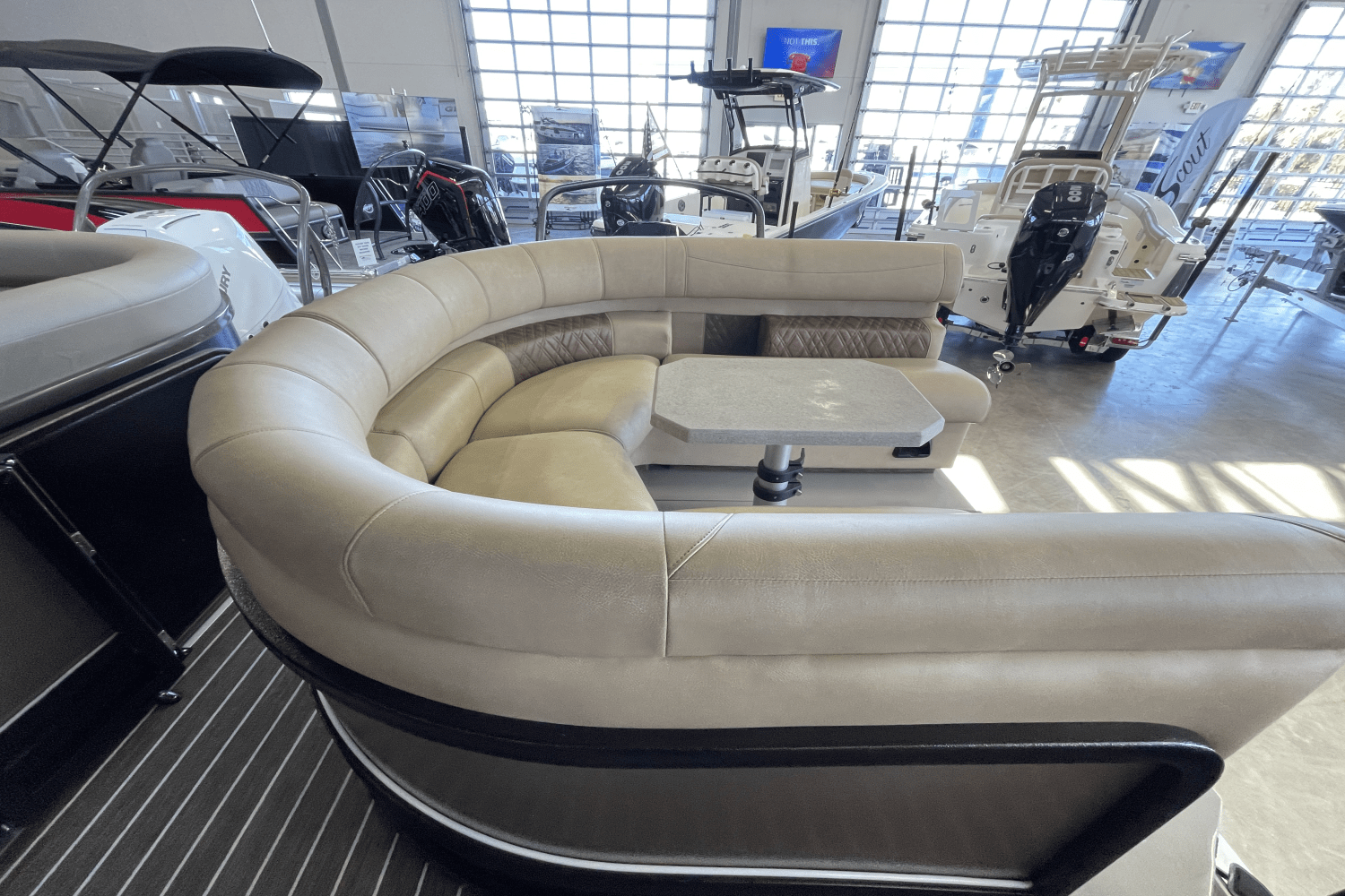 Slide: The Image of Premier 250 Intrigue 2023 - 15