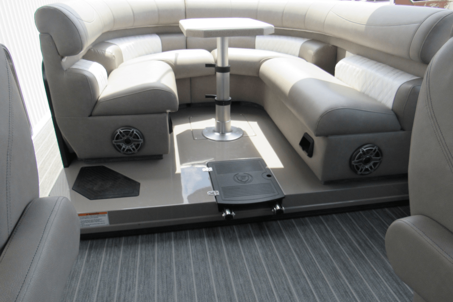 Slide: The Image of Premier 250 Intrigue 2023 - 30