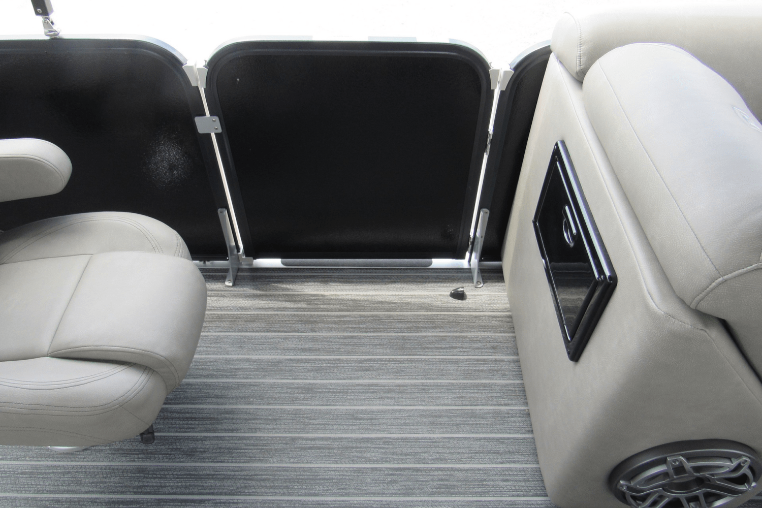 Slide: The Image of Premier 250 Intrigue 2023 - 37