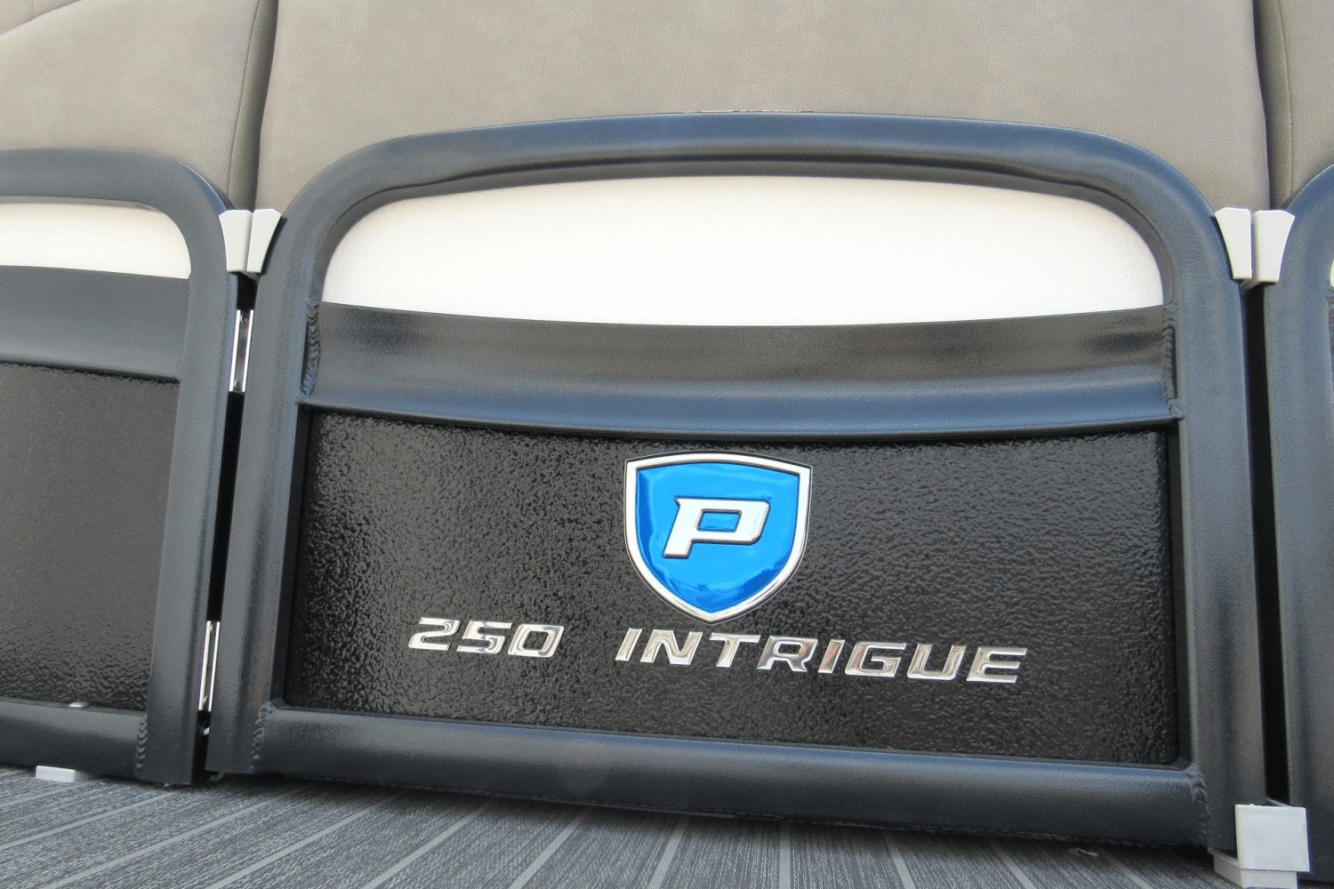 Slide: The Image of Premier 250 Intrigue 2023 - 4