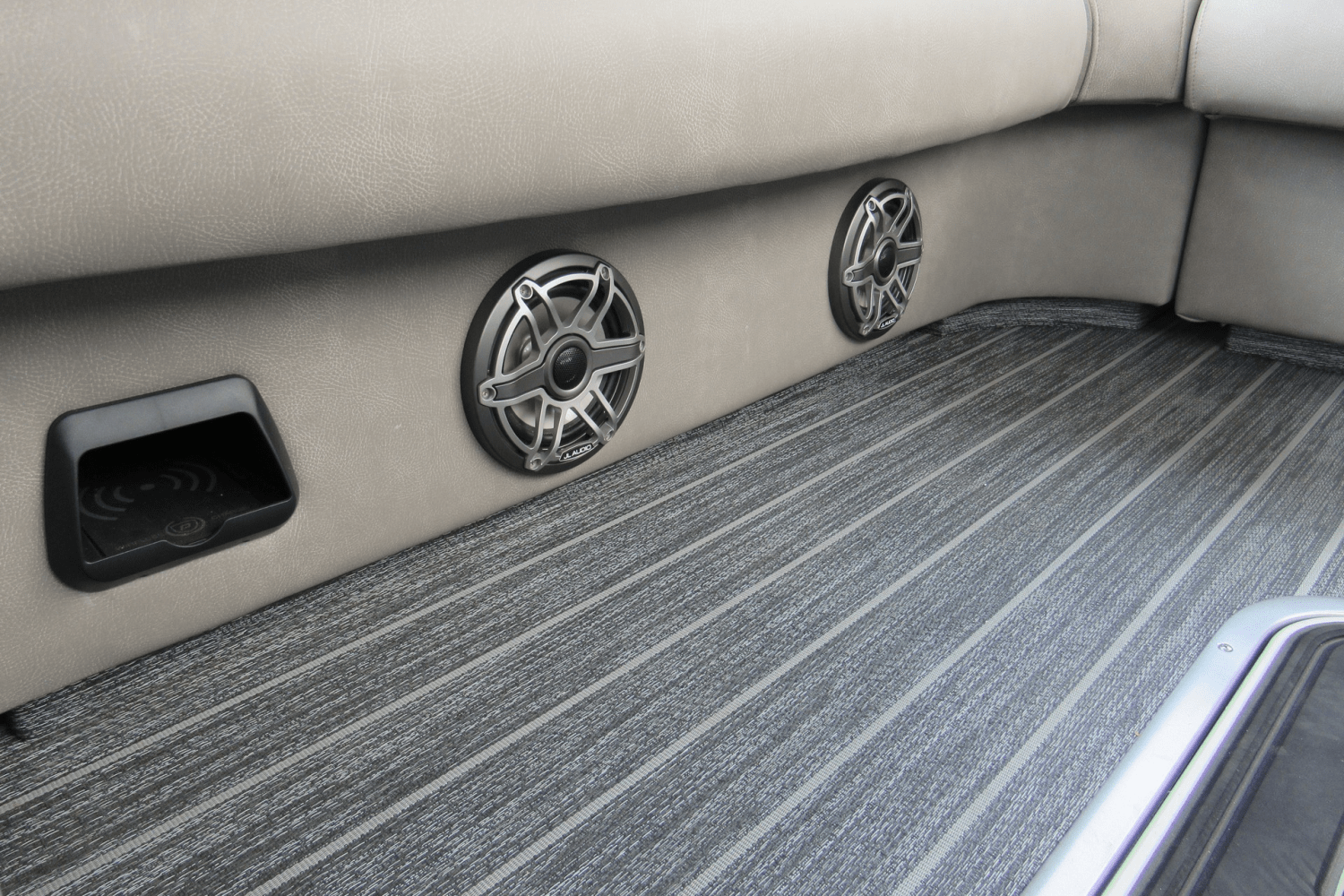 Slide: The Image of Premier 250 Intrigue 2023 - 65