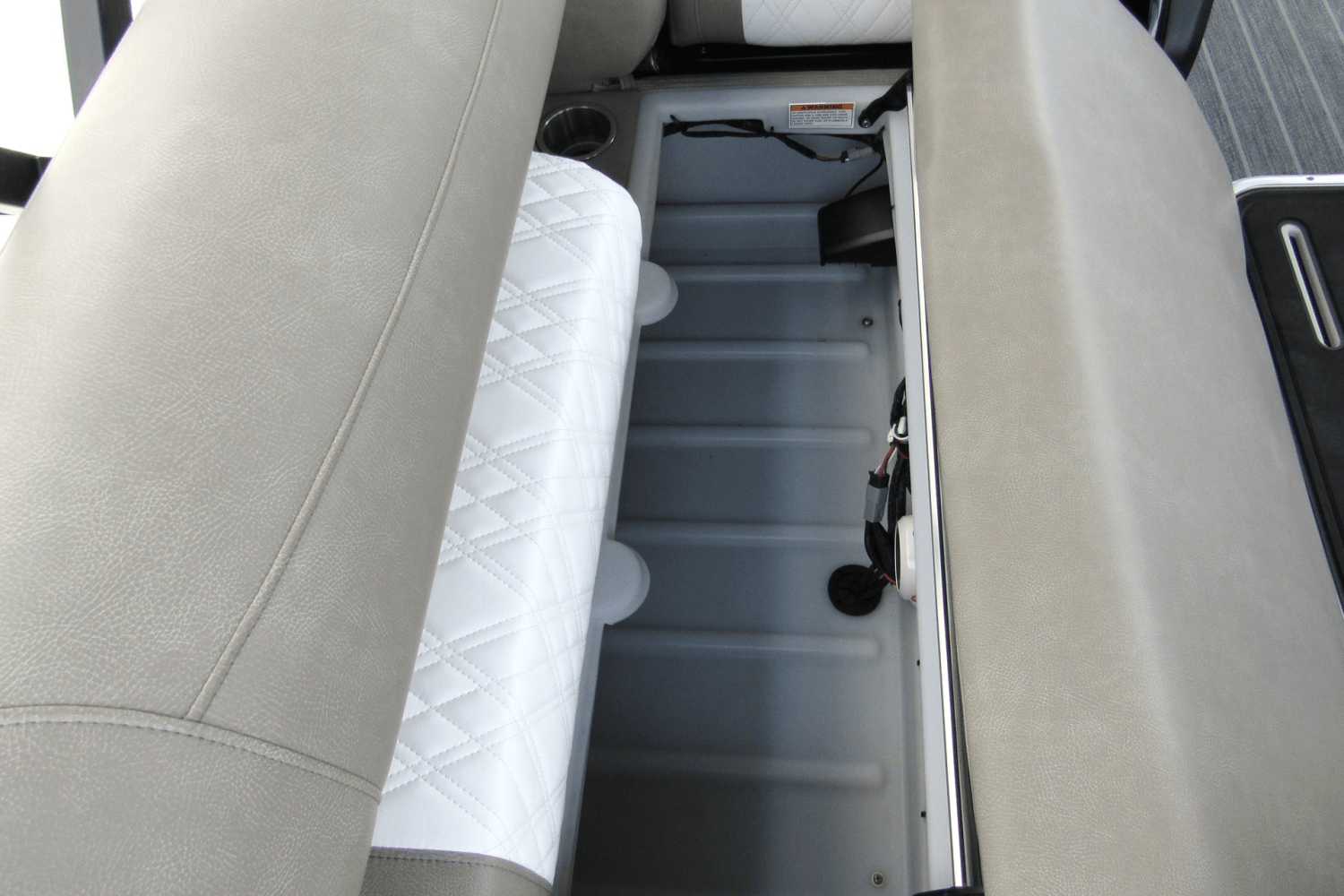 Slide: The Image of Premier 250 Intrigue 2023 - 68