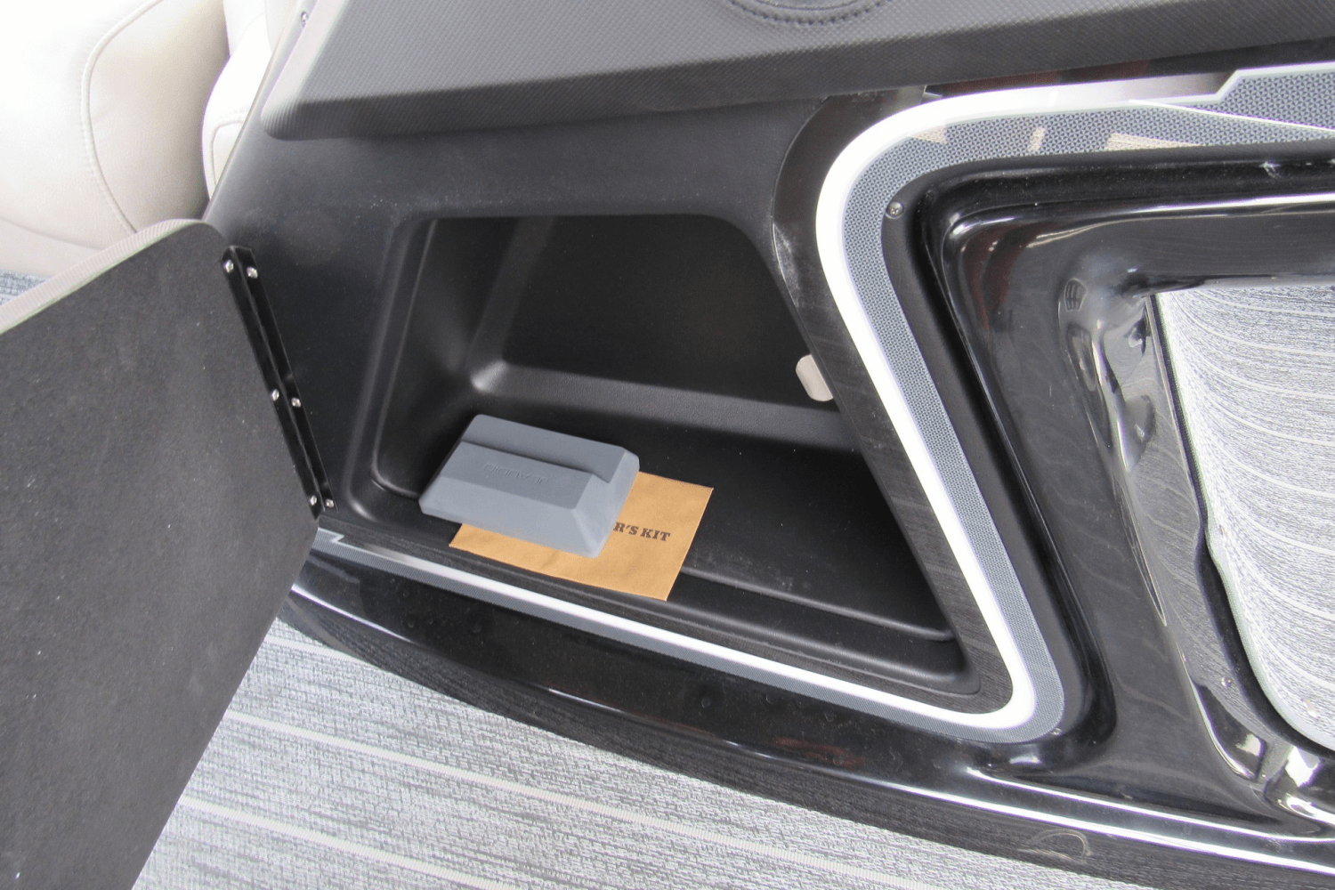 Slide: The Image of Premier 250 Intrigue 2023 - 72