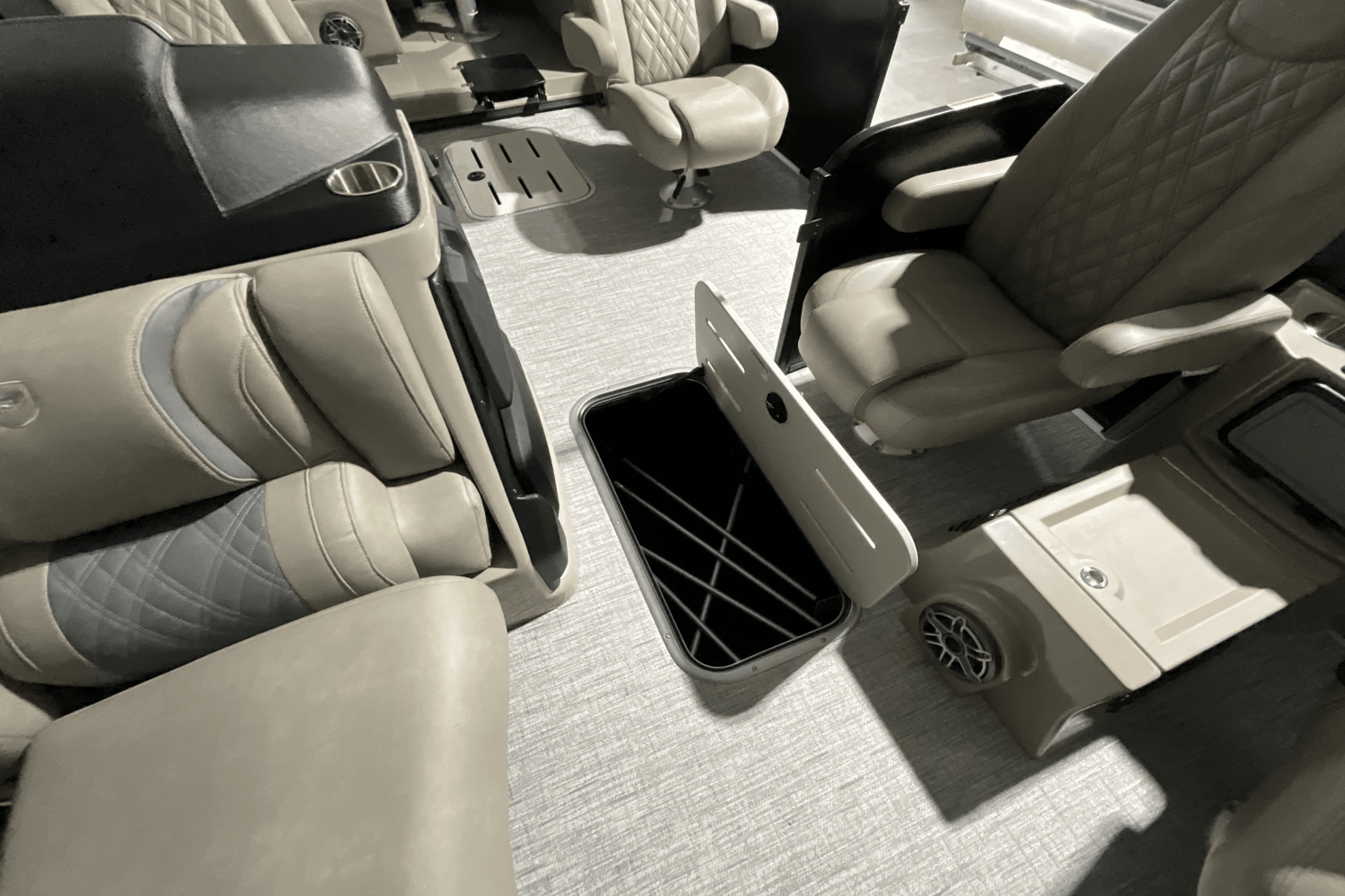 Slide: The Image of Premier 250 Intrigue 2025 - 12