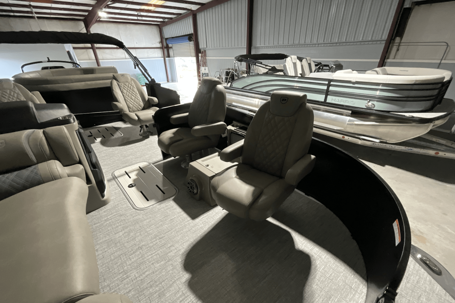 Slide: The Image of Premier 250 Intrigue 2025 - 5