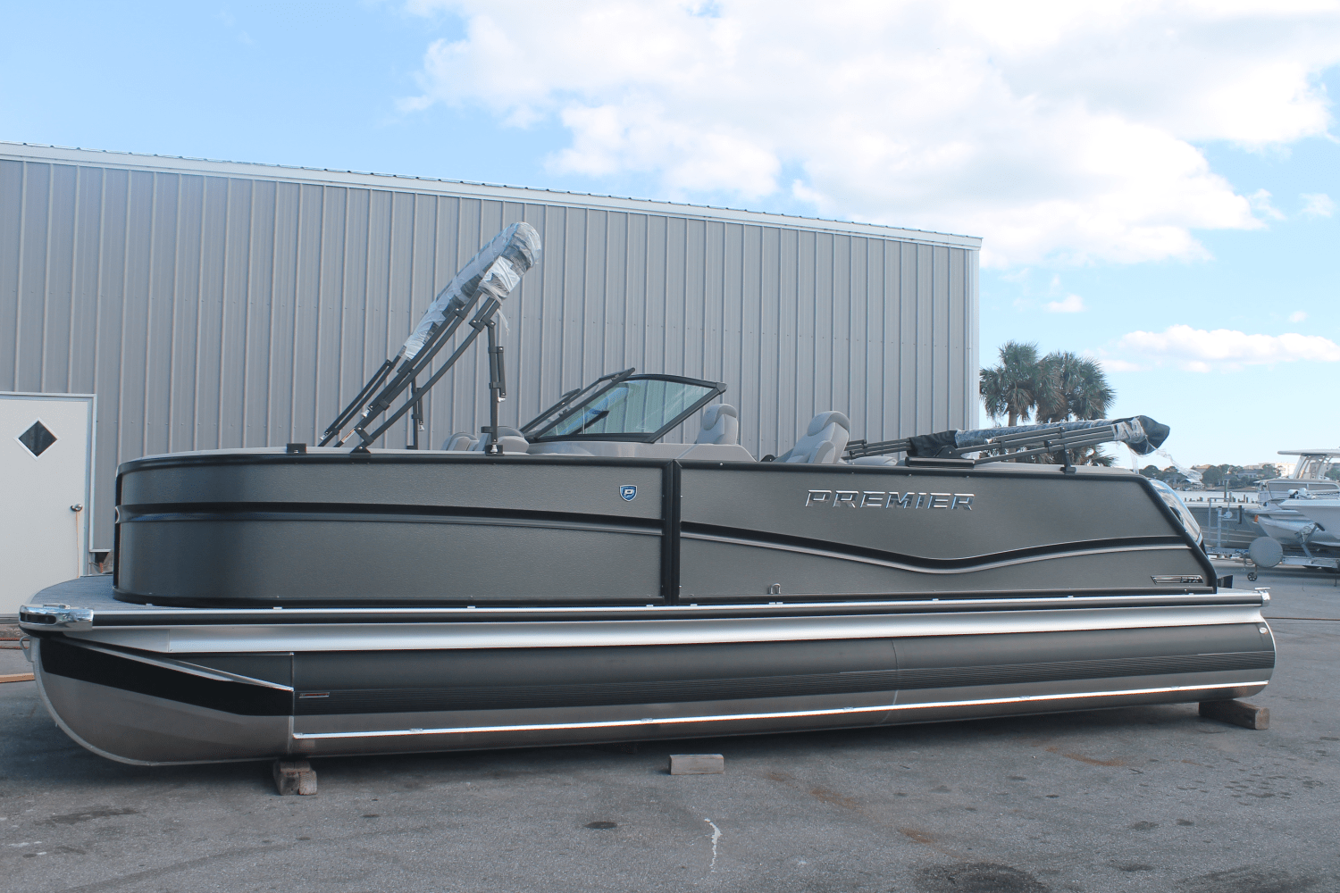 Slide: The Image of Premier 250 Solaris Sport 2024 - 0