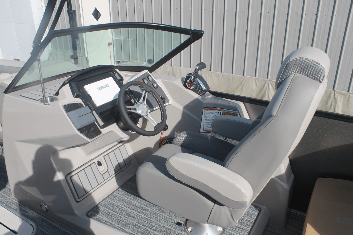 Slide: The Image of Premier 250 Solaris Sport 2024 - 11