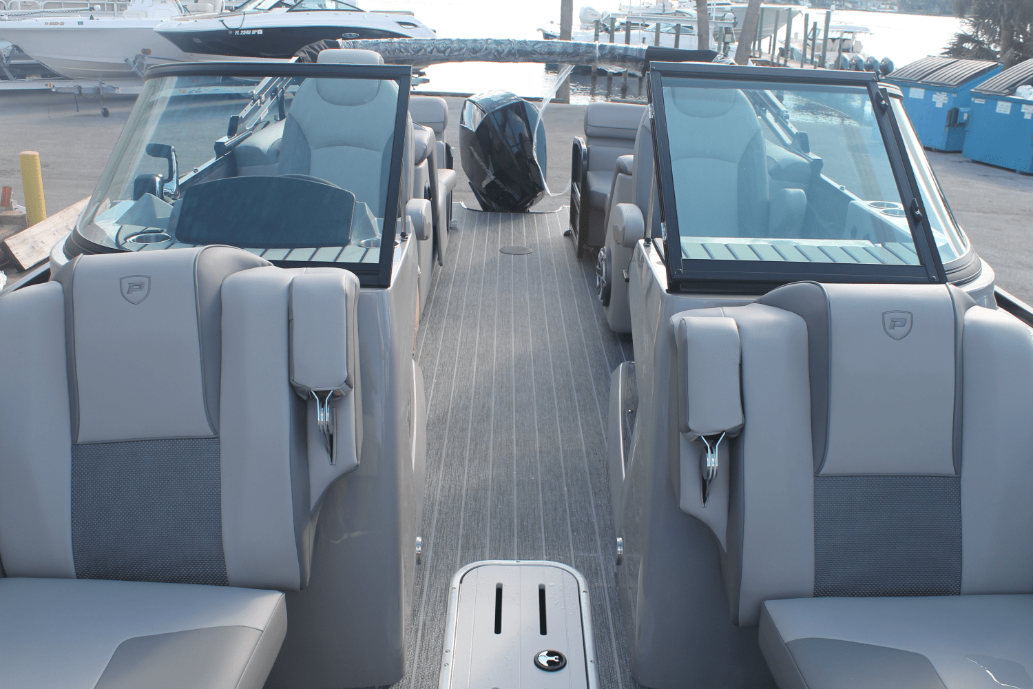 Slide: The Image of Premier 250 Solaris Sport 2024 - 17