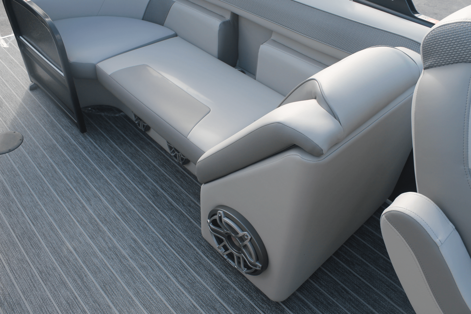 Slide: The Image of Premier 250 Solaris Sport 2024 - 9