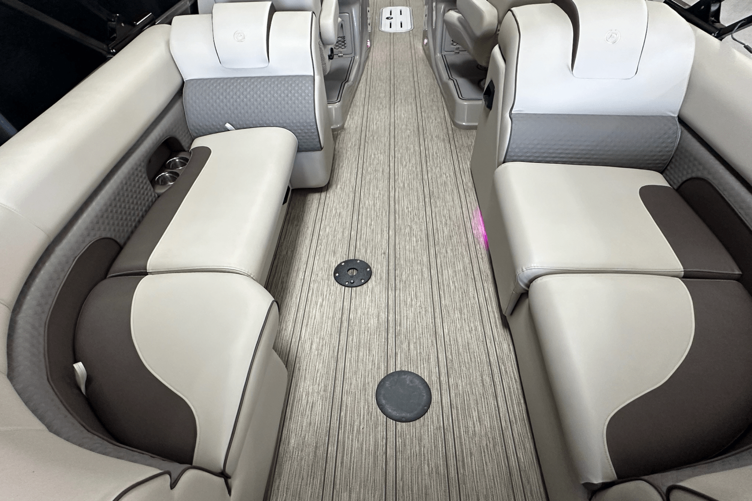 Slide: The Image of Premier 250 SSERIES 2021 - 17
