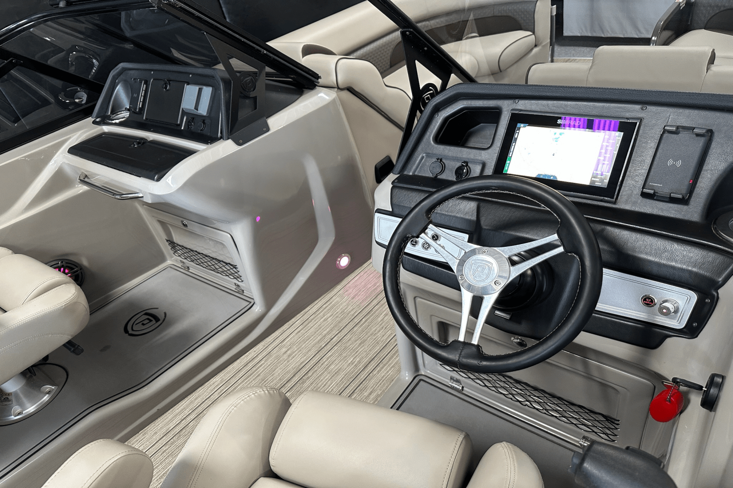 Slide: The Image of Premier 250 SSERIES 2021 - 5
