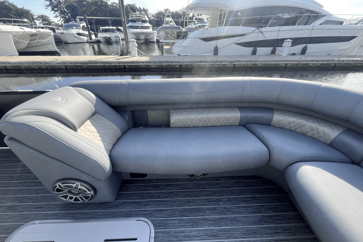 Slide: The Image of Premier 270 Intrigue 2025 - 15