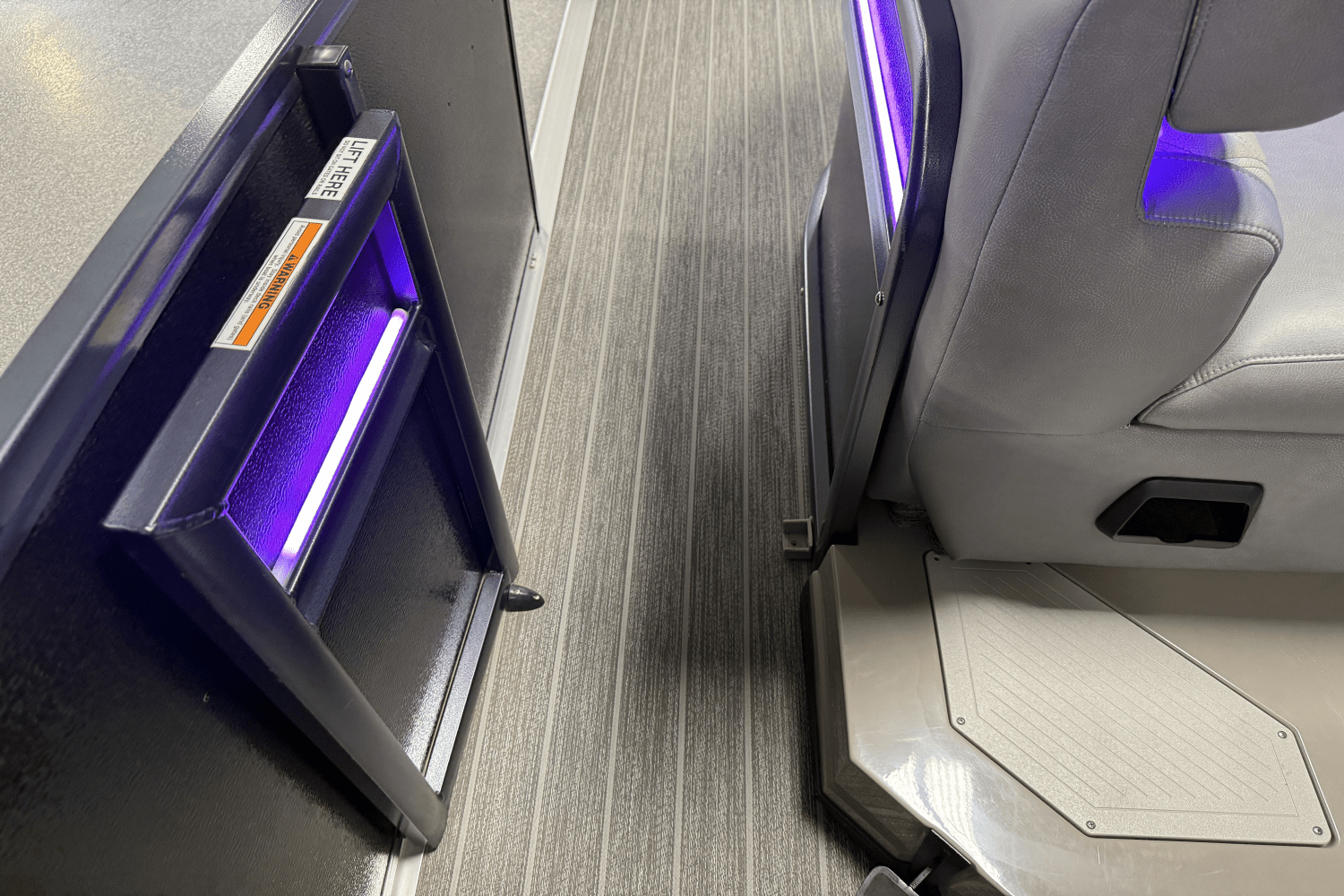 Slide: The Image of Premier 270 S-SERIES 2021 - 42