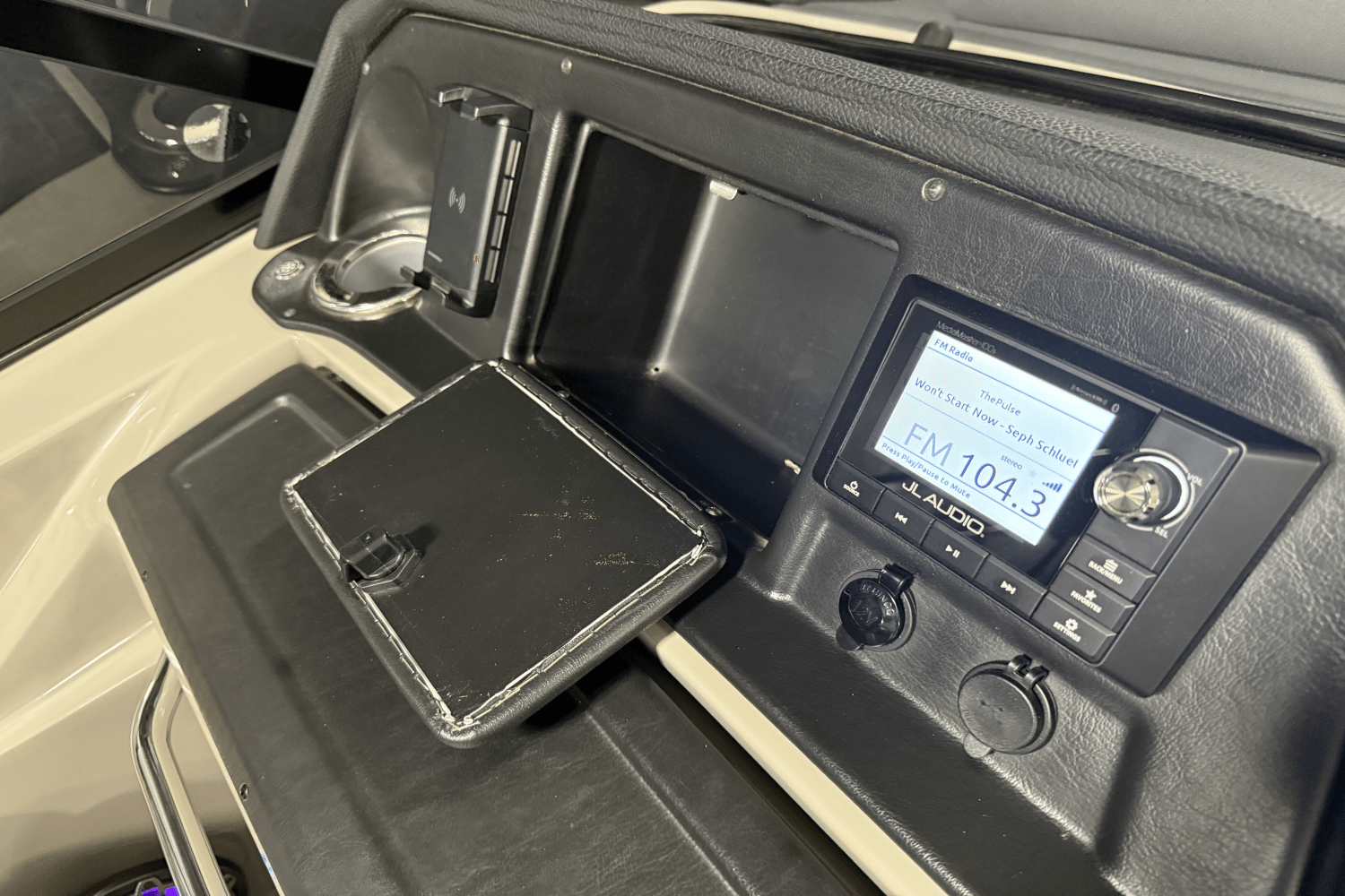 Slide: The Image of Premier 270 S-SERIES 2021 - 65
