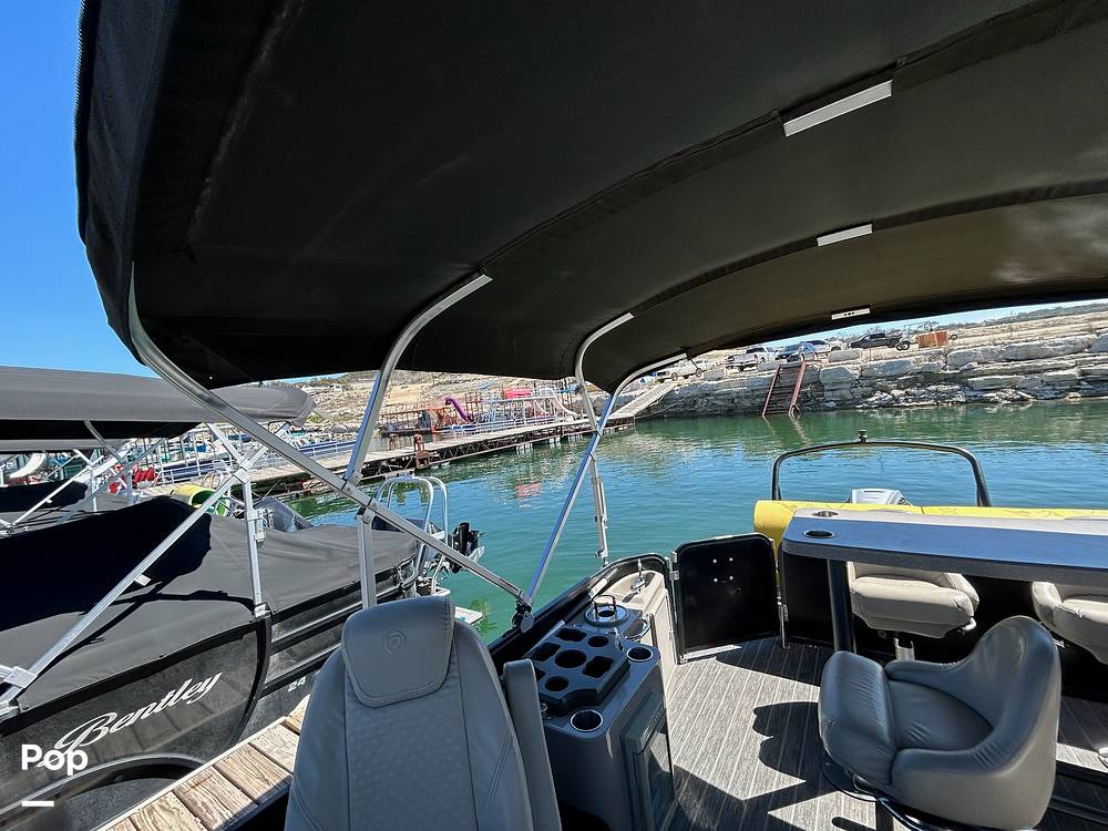 Slide: The Image of Bimini Ribs - 13866747