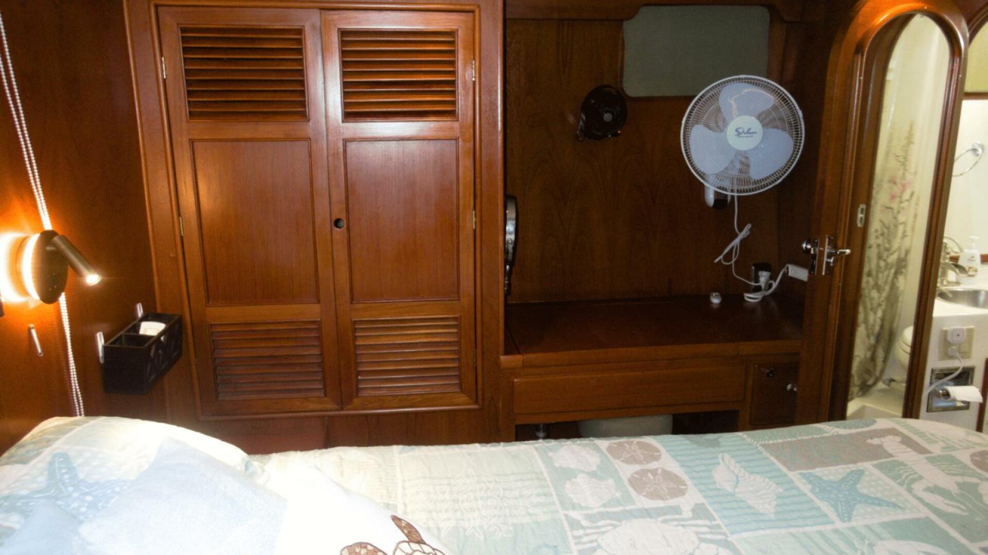 Slide: The Image of Present Yachts 46 1986 - 5186268