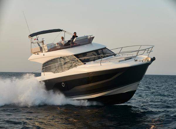 Slide: The Image of Prestige 420 2023 - 8
