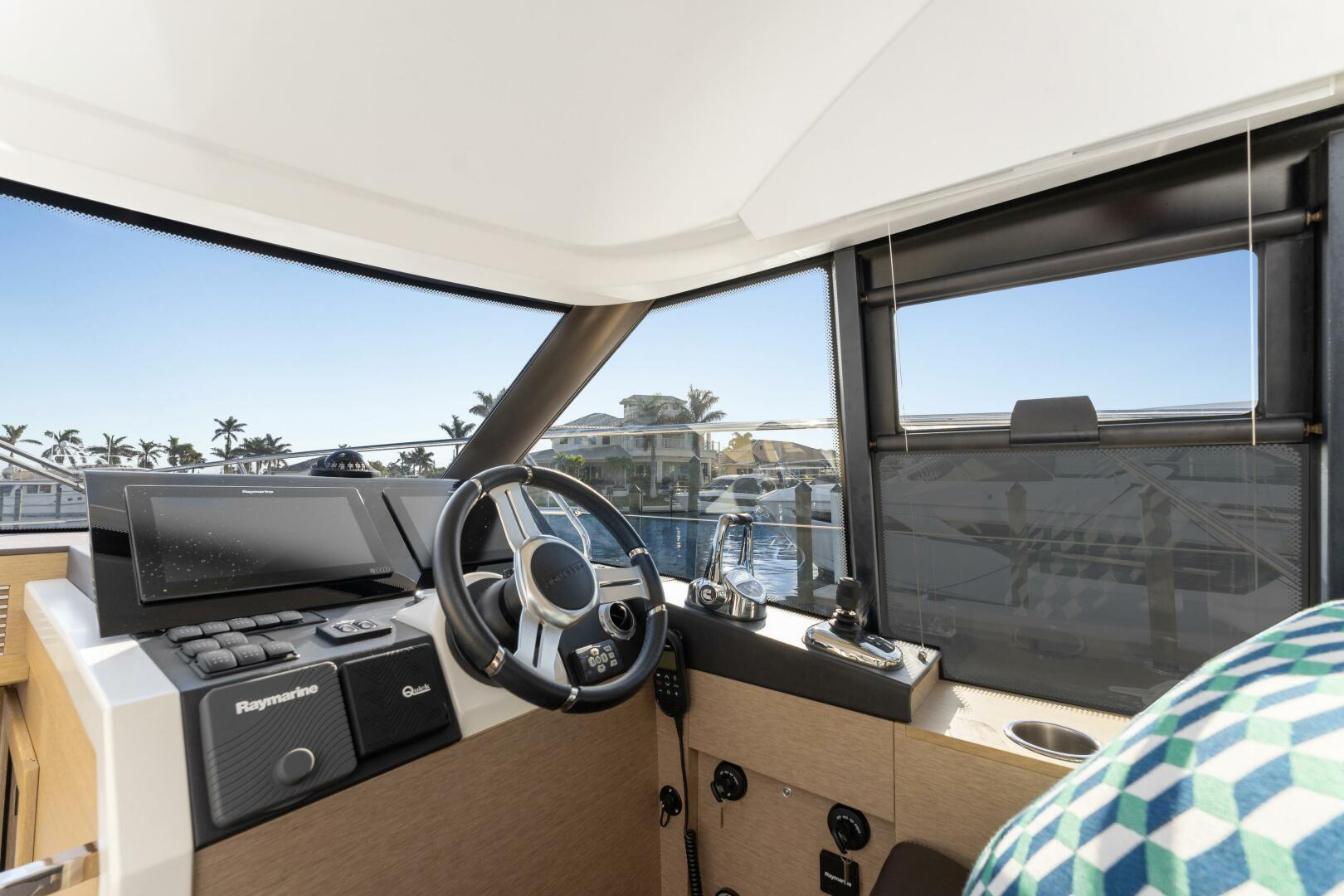 Slide: The Image of Prestige 420 Flybidge 2020 - 4808691
