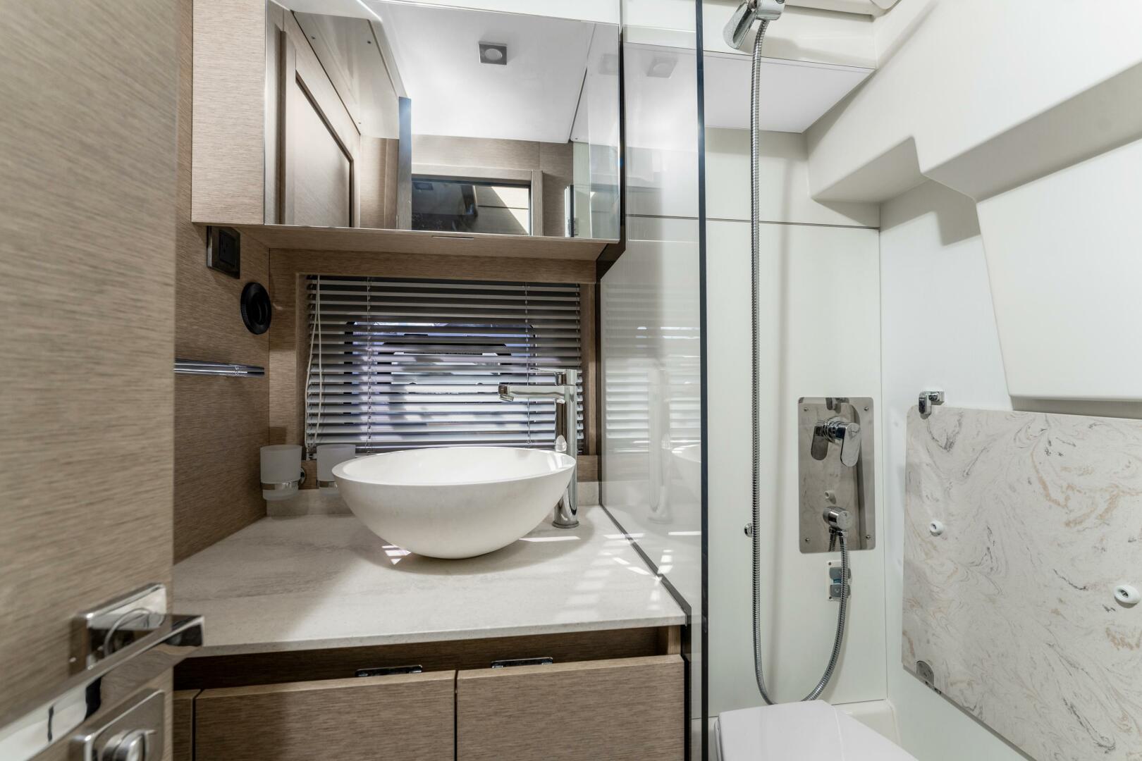 Slide: The Image of Prestige 420 Flybidge 2020 - 4808700