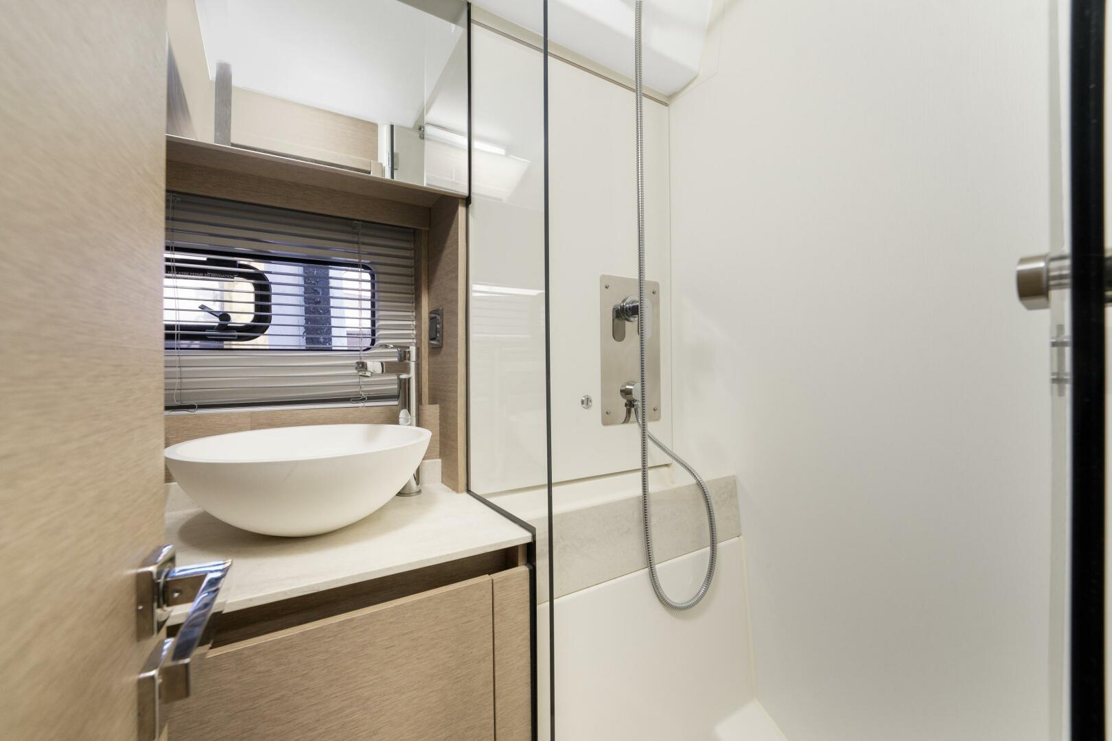 Slide: The Image of Prestige 420 Flybidge 2020 - 4808706