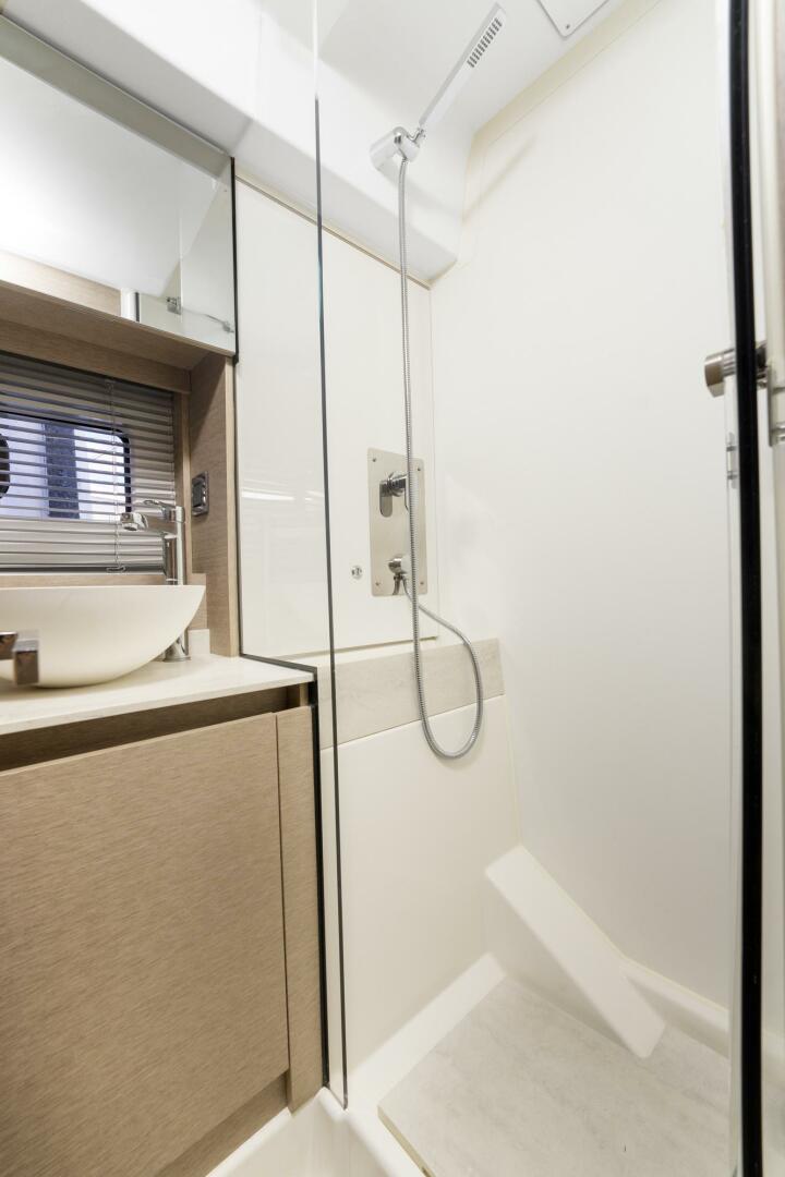 Slide: The Image of Prestige 420 Flybidge 2020 - 4808707
