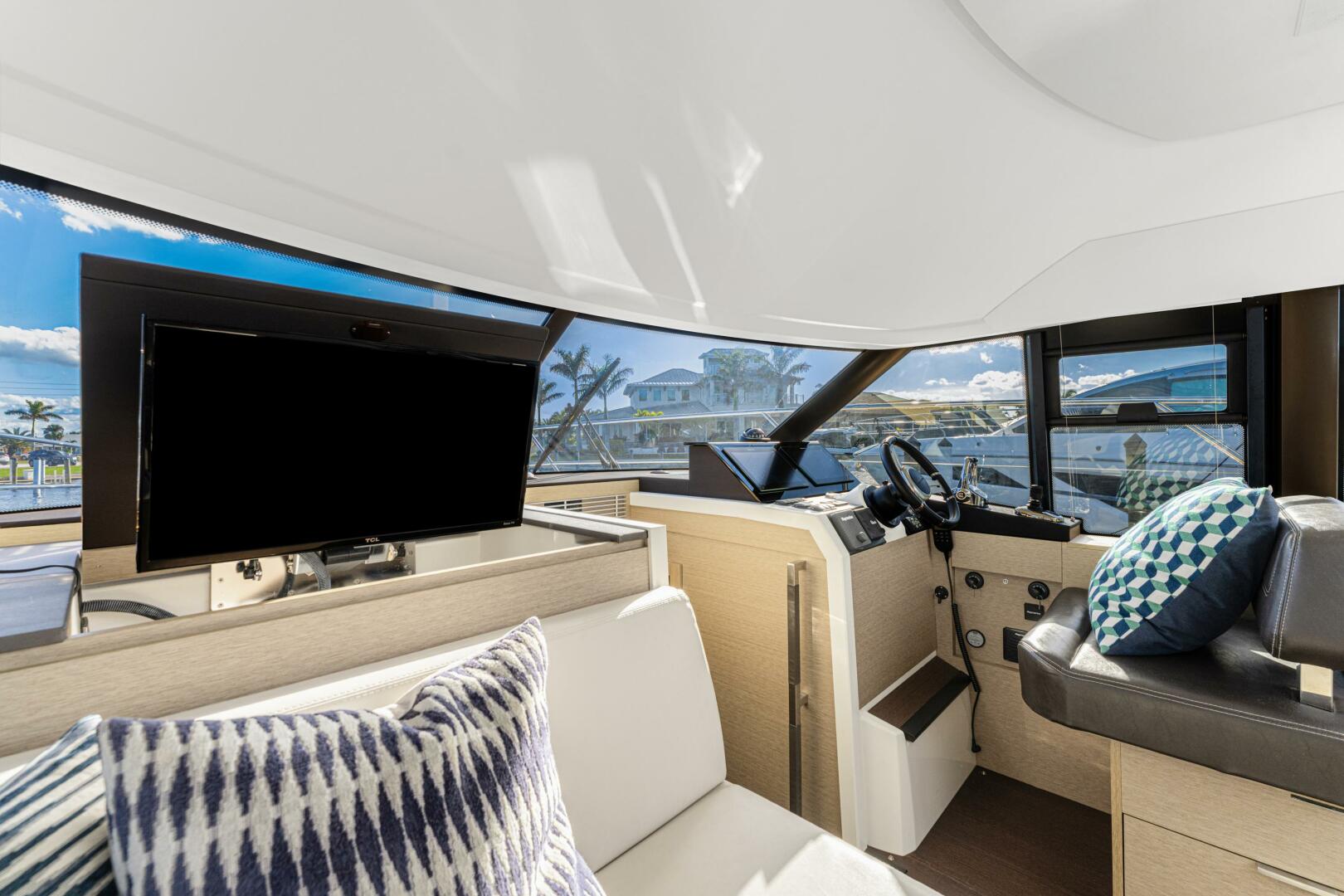 Slide: The Image of Prestige 420 Flybidge 2020 - 4808712