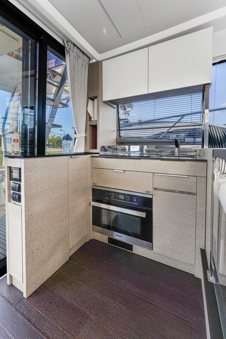 Slide: The Image of Prestige 420 Flybidge 2020 - 4808718
