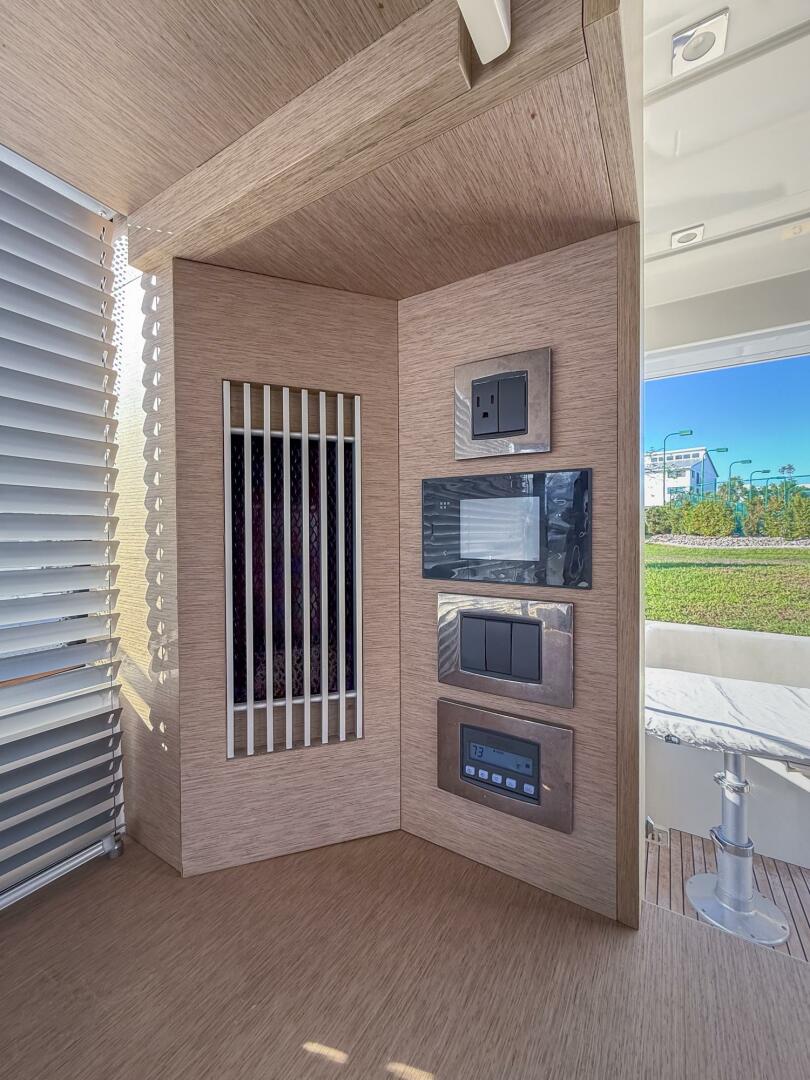 Slide: The Image of Prestige 420 Flybidge 2020 - 4808724