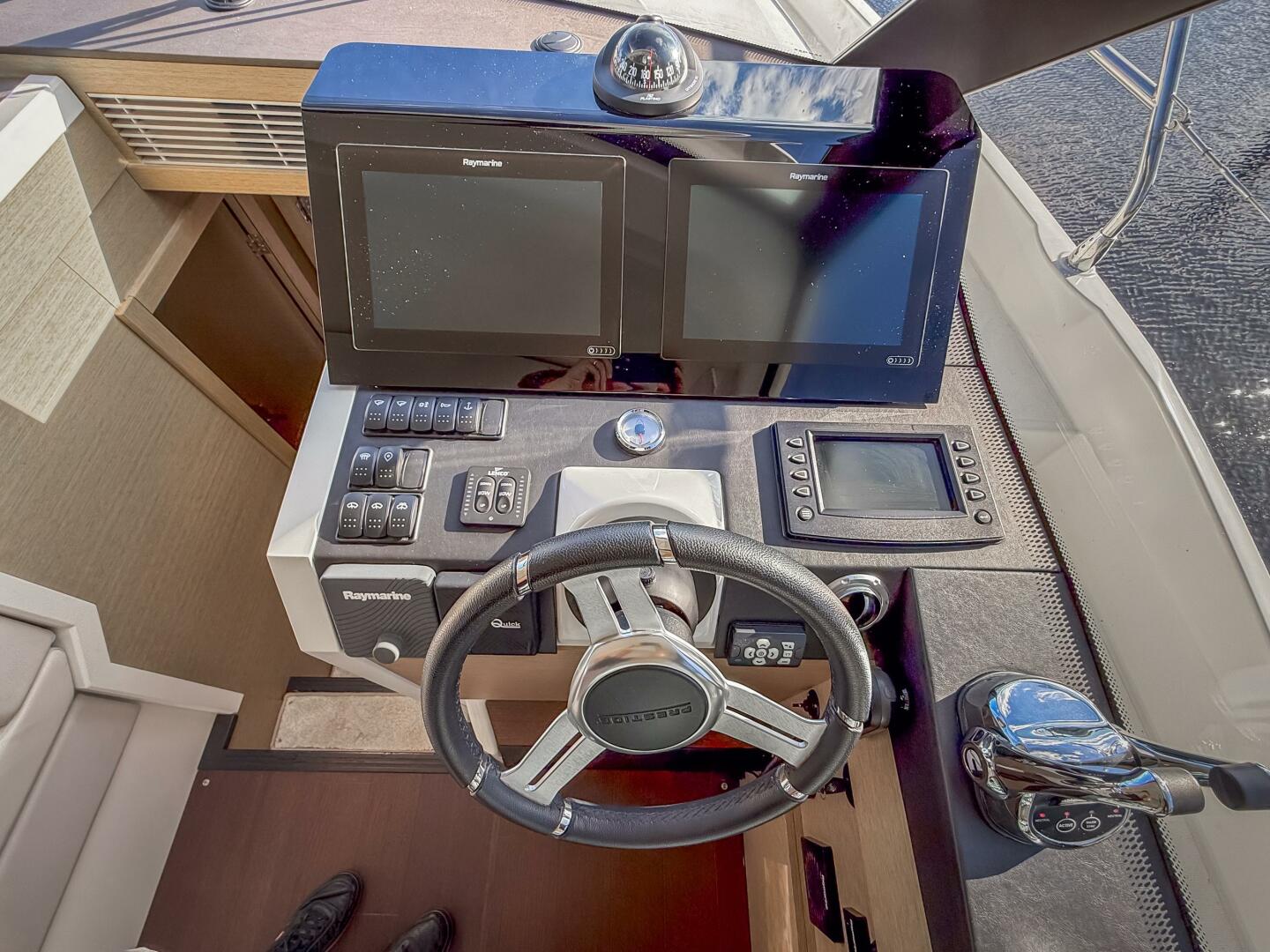 Slide: The Image of Prestige 420 Flybidge 2020 - 4808725