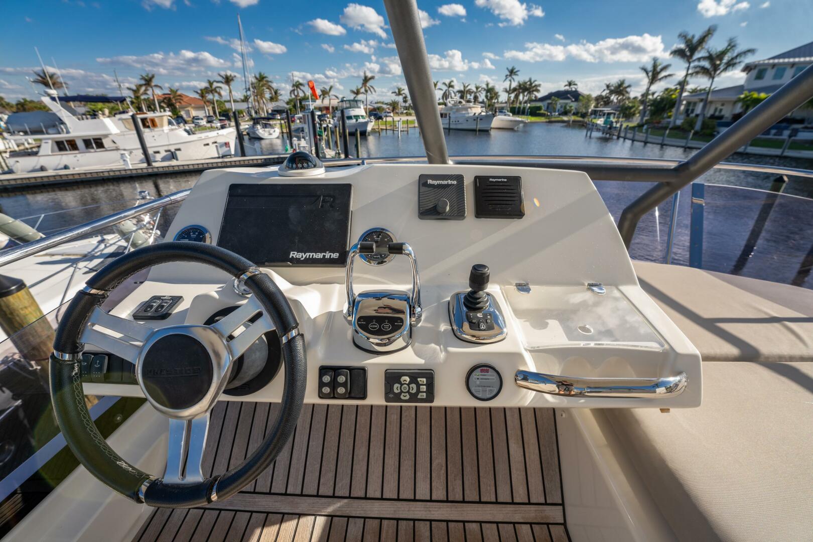 Slide: The Image of Prestige 420 Flybidge 2020 - 4808747