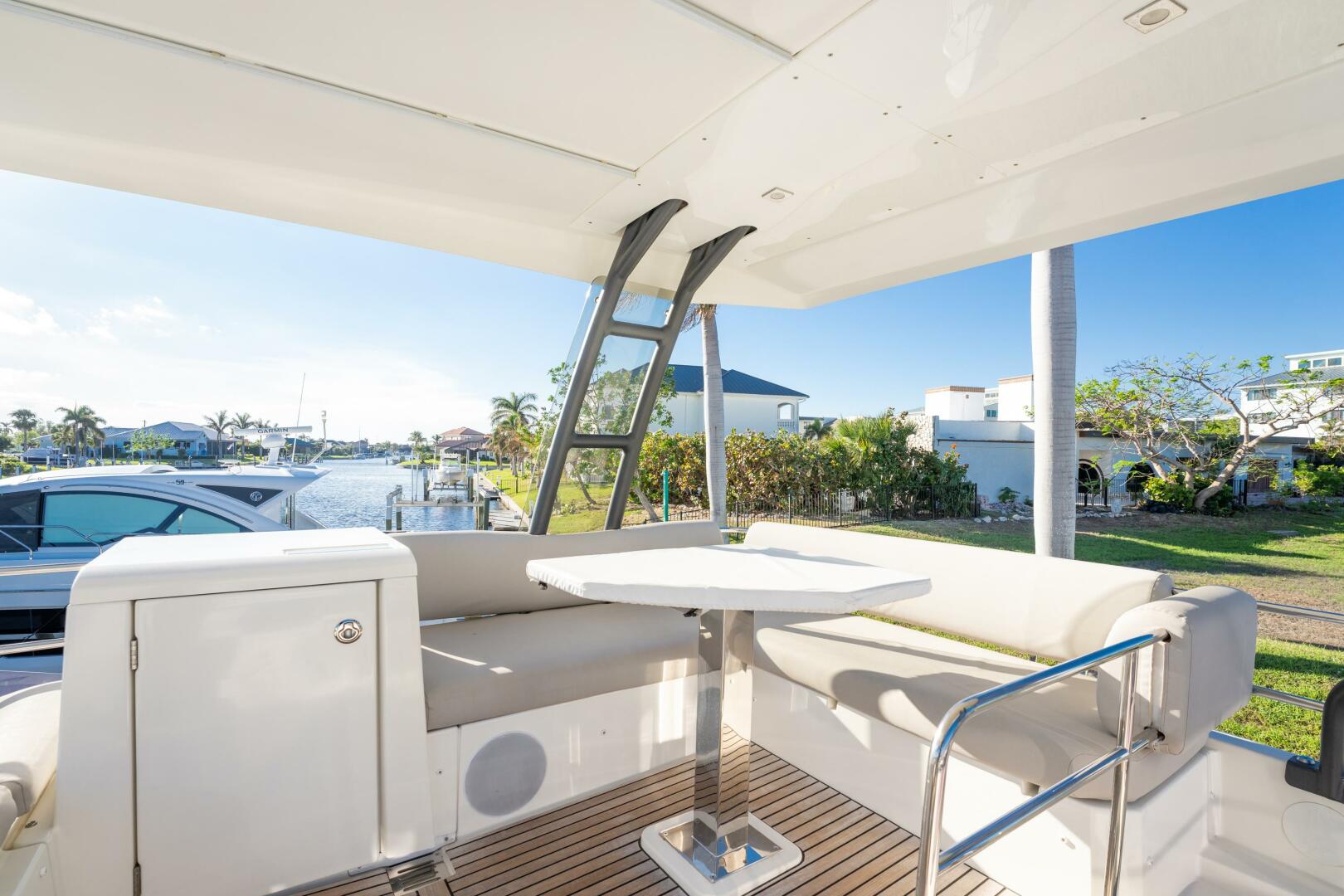 Slide: The Image of Prestige 420 Flybidge 2020 - 4808750