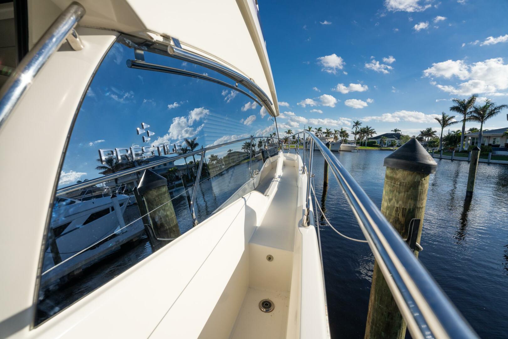 Slide: The Image of Prestige 420 Flybidge 2020 - 4808756