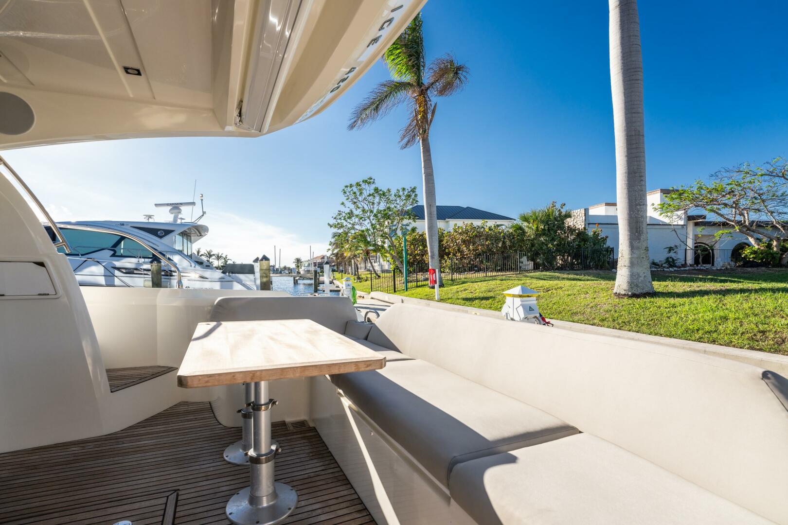 Slide: The Image of Prestige 420 Flybidge 2020 - 4808757