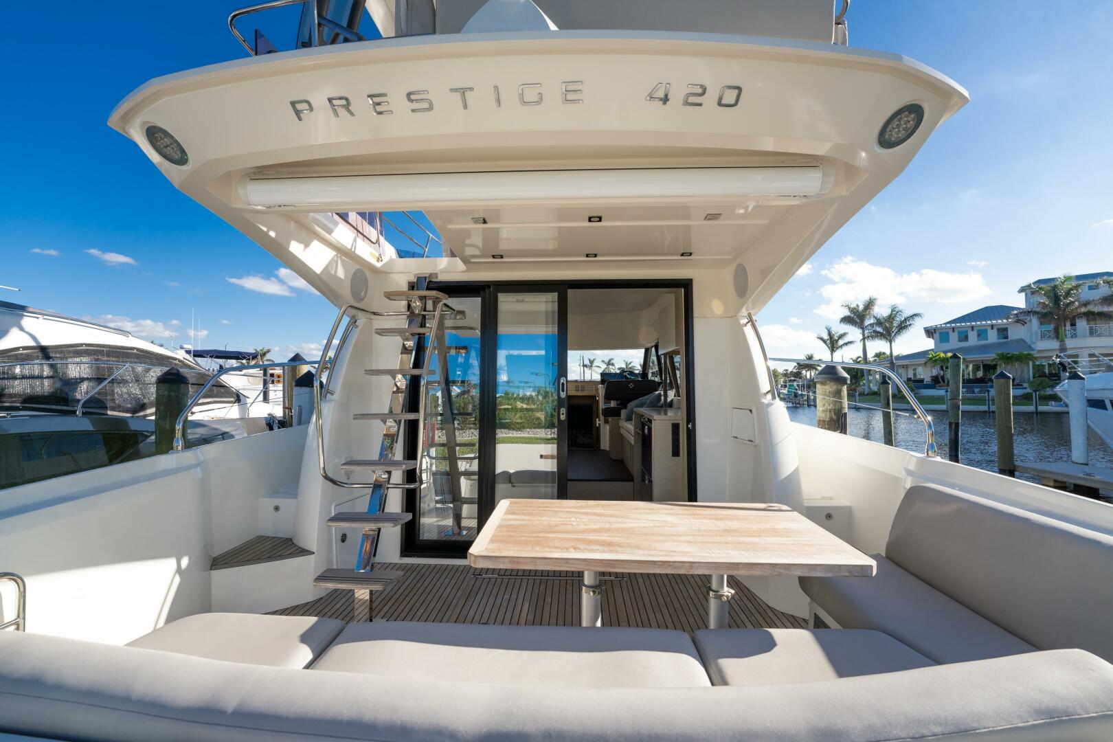Slide: The Image of Prestige 420 Flybidge 2020 - 4808758