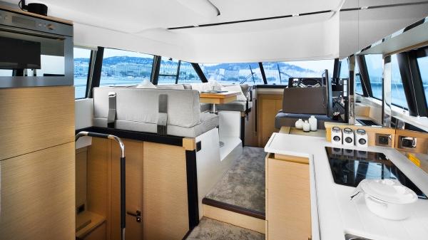 Slide: The Image of Prestige 420 Flybridge 2023 - 11
