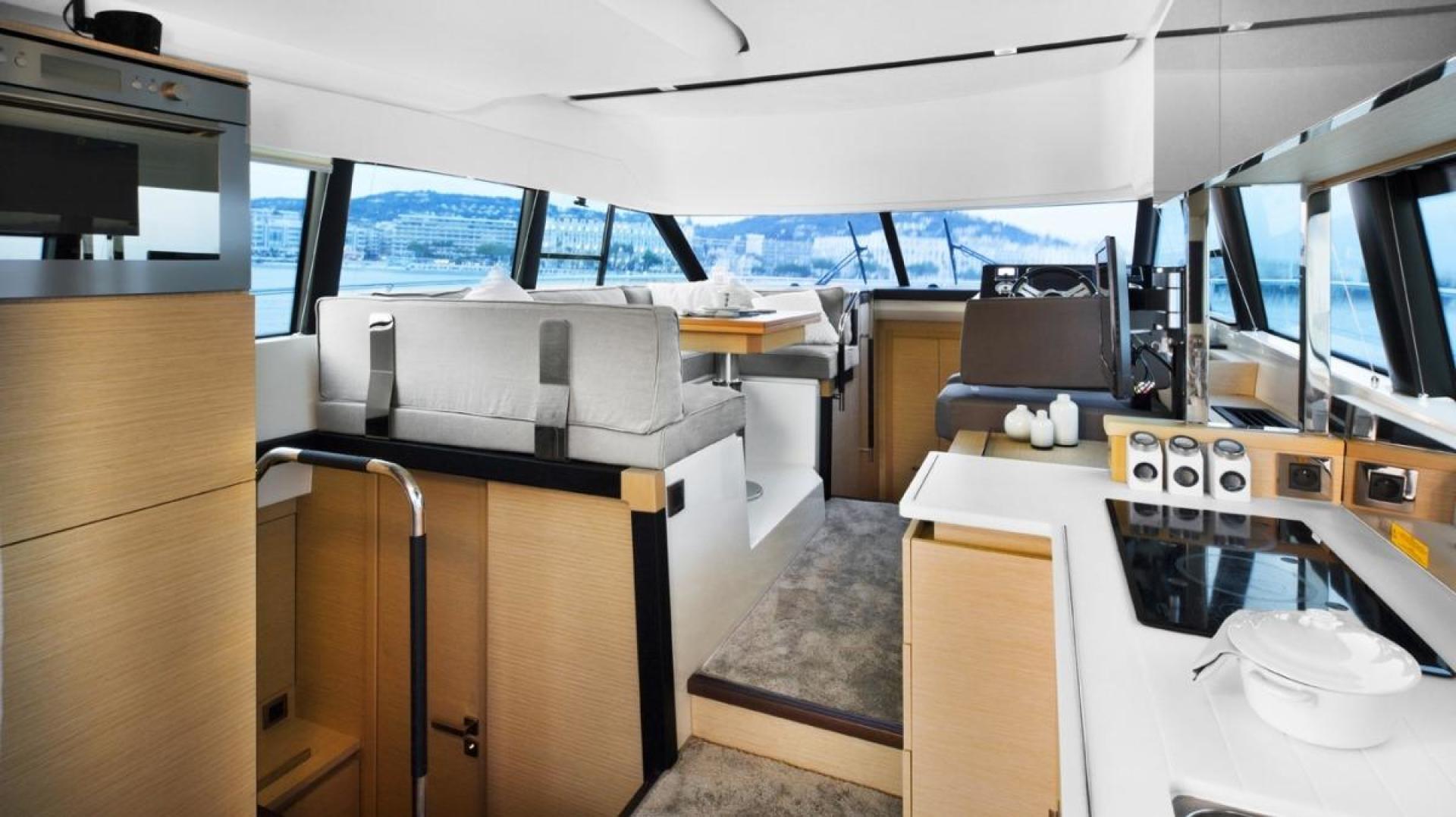 Slide: The Image of Prestige 420 Flybridge 2025 - 788473