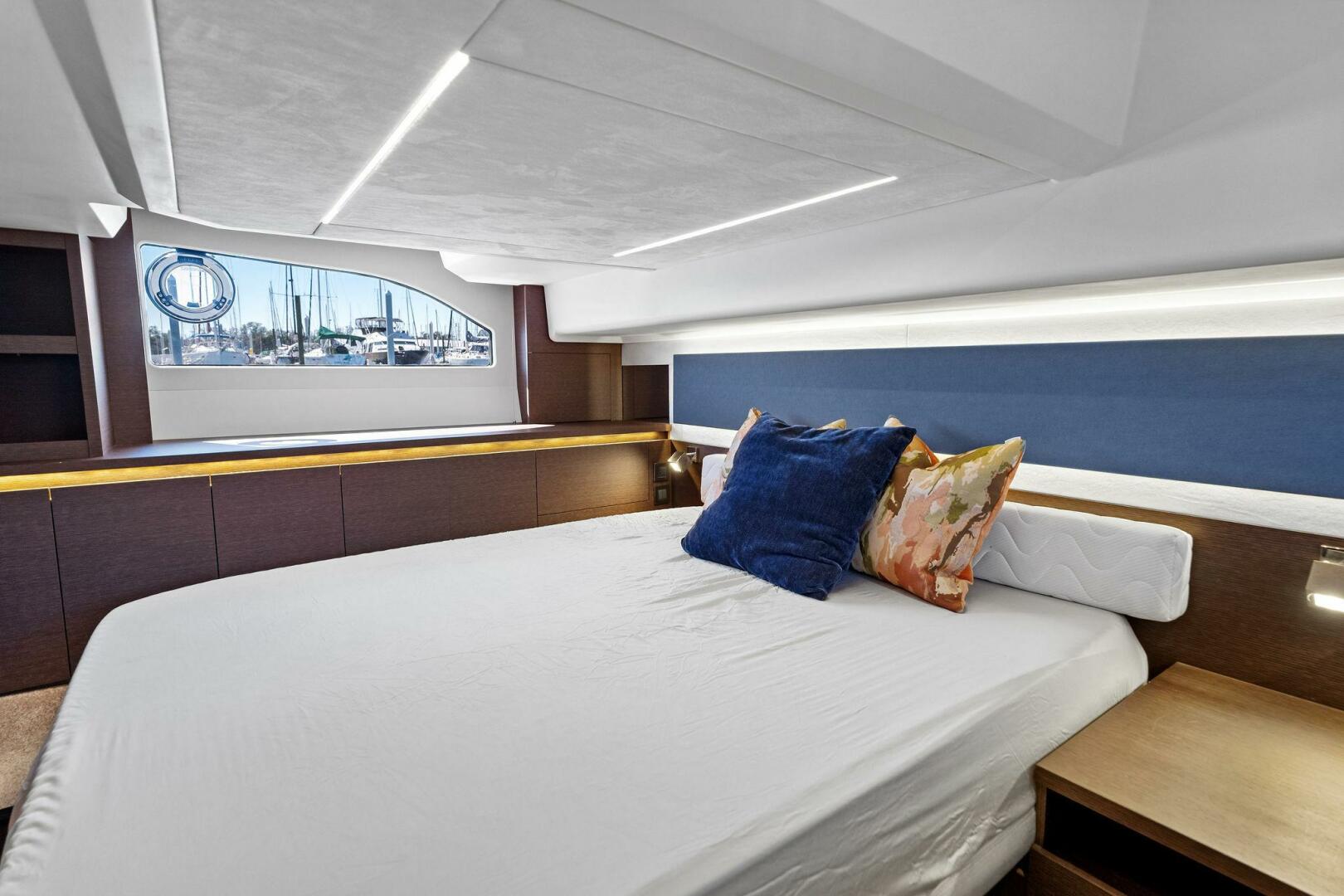 Slide: The Image of 2020 Prestige 420S- KAREN ANN III- Master Stateroom - 5053634