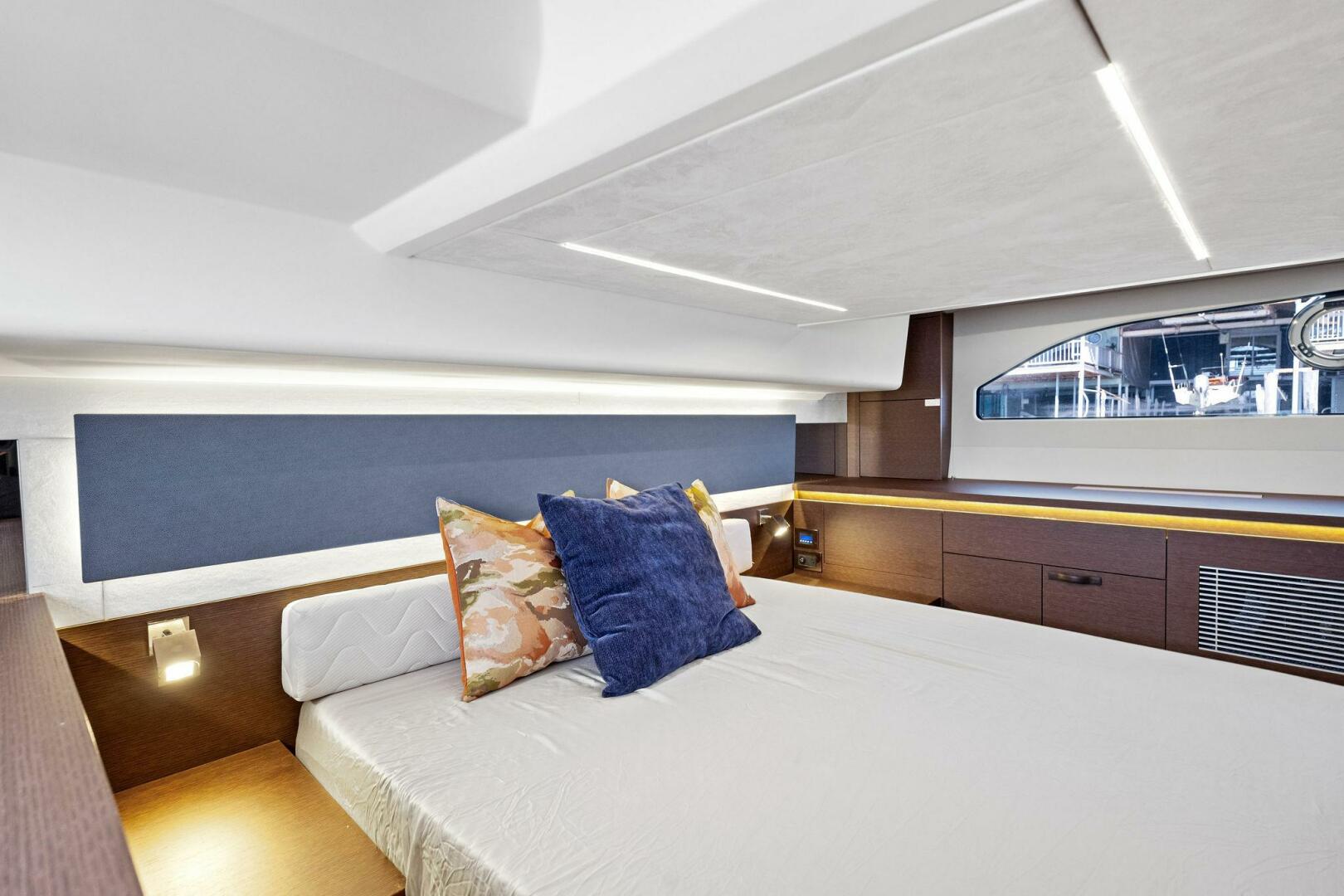 Slide: The Image of 2020 Prestige 420S- KAREN ANN III- Master Stateroom - 5053628