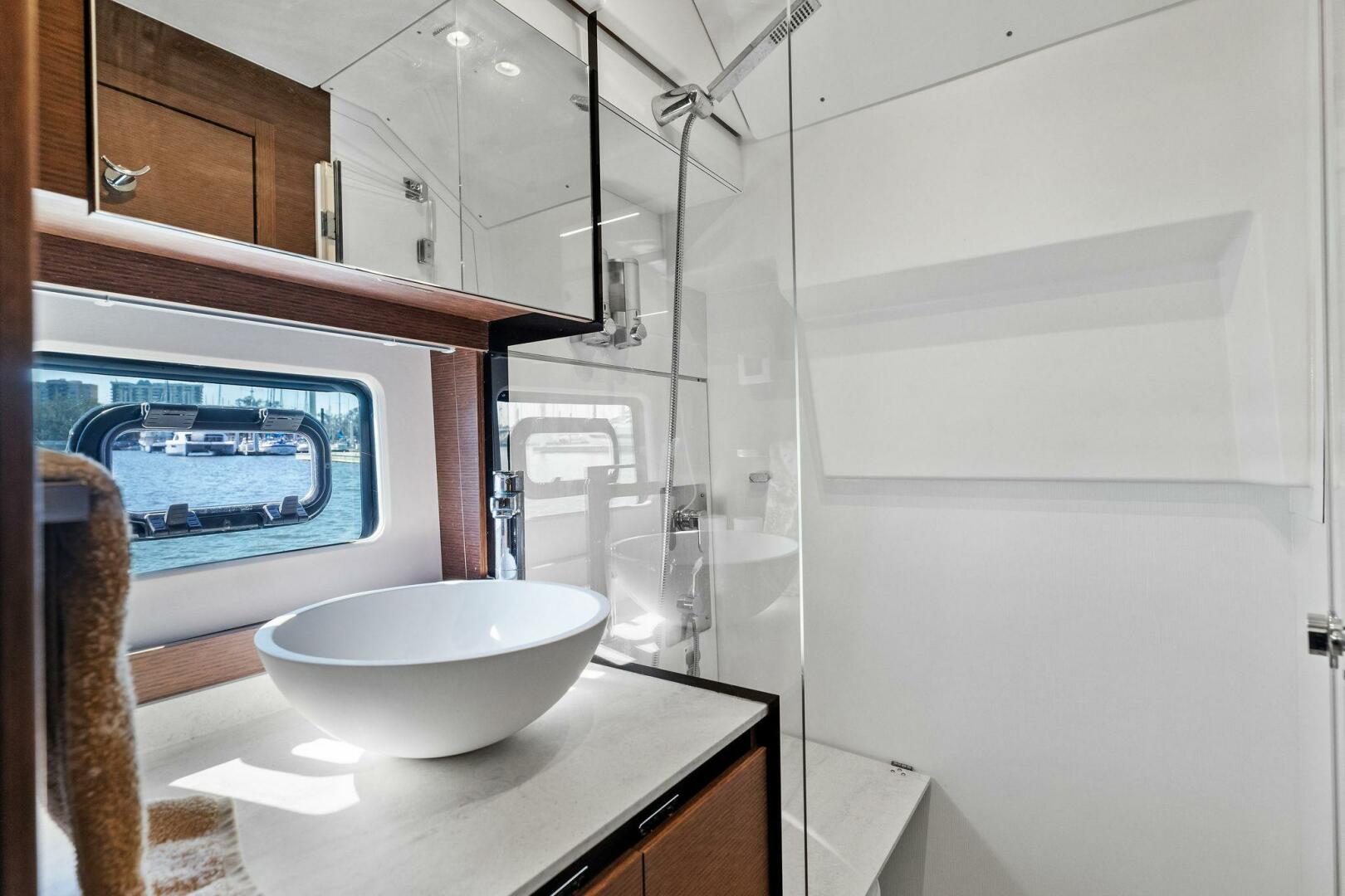 Slide: The Image of 2020 Prestige 420S- KAREN ANN III- VIP Head - 5053579