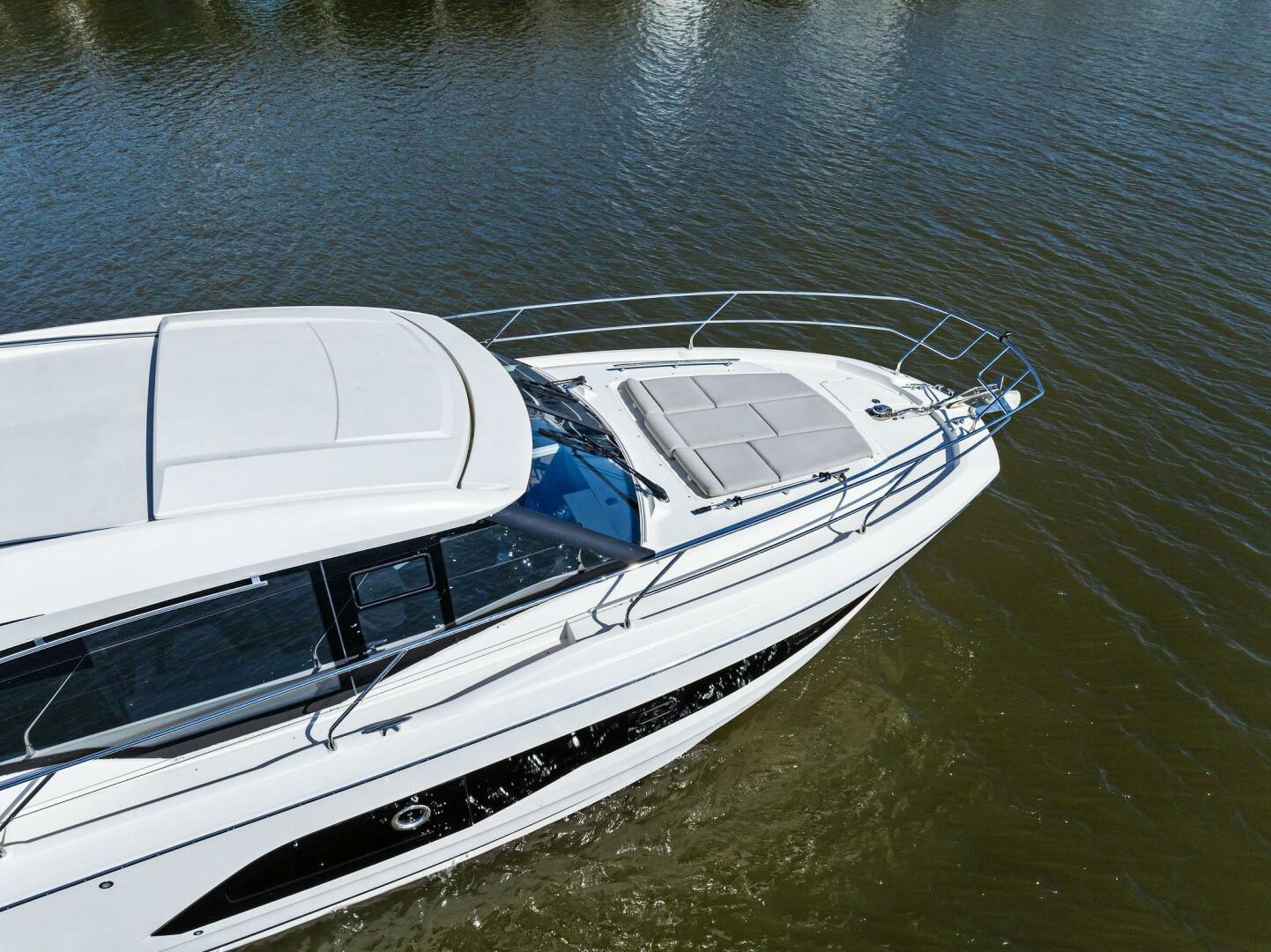 Slide: The Image of 2020 Prestige 420S- KAREN ANN III- Bow - 5053572