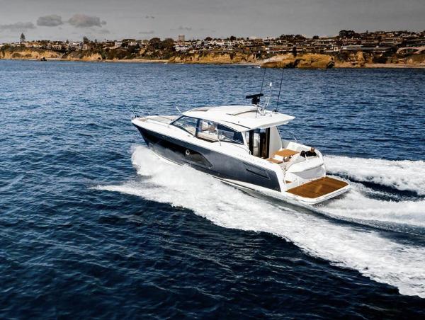 Slide: The Image of Prestige 420S 2024 - 1