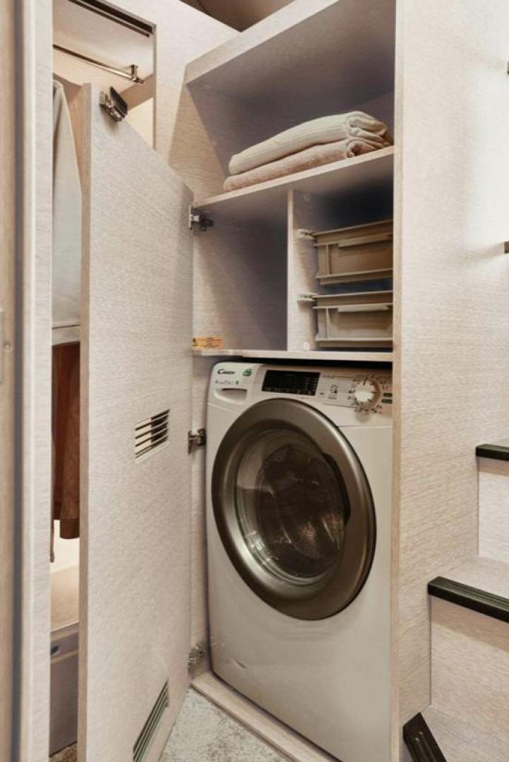 Slide: The Image of Prestige 420S 2025 - 3657046